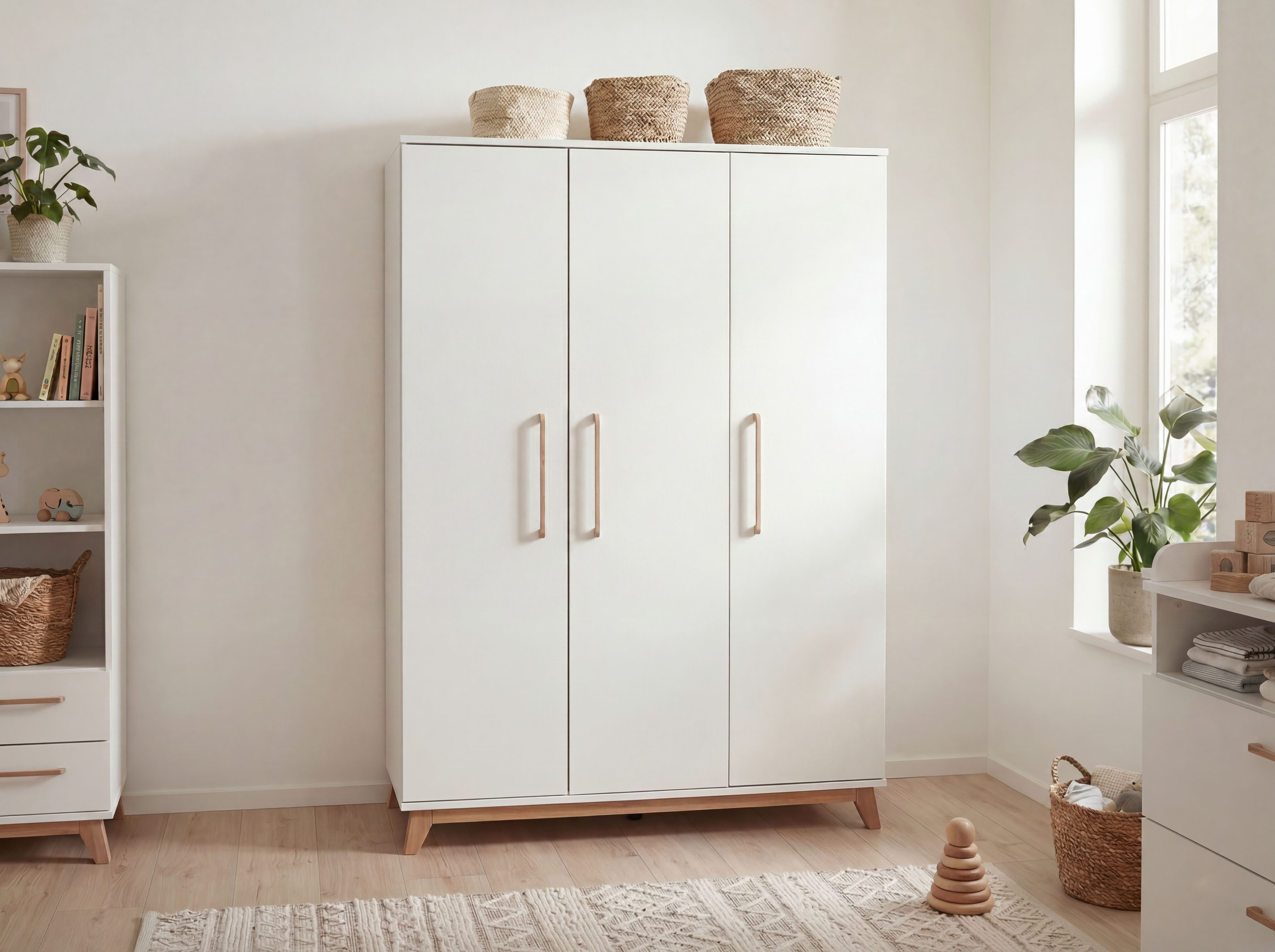 arthur berndt Kinderkleiderschrank Lina Turdämpfung, Massivholz Griffe, Made in Germany