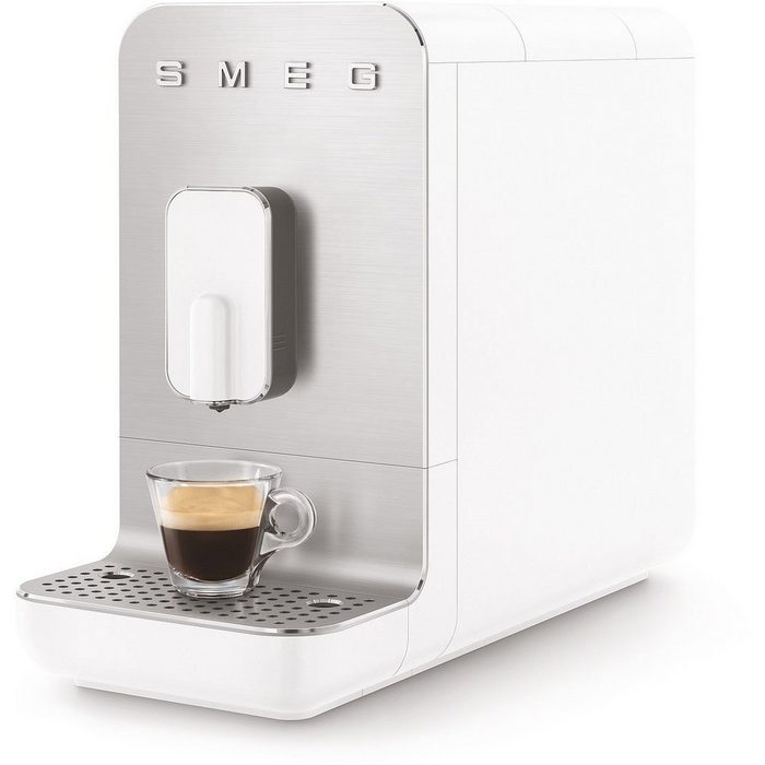 Smeg Kaffeevollautomat BCC01WHMEU Herausnehmbare Brüheinheit