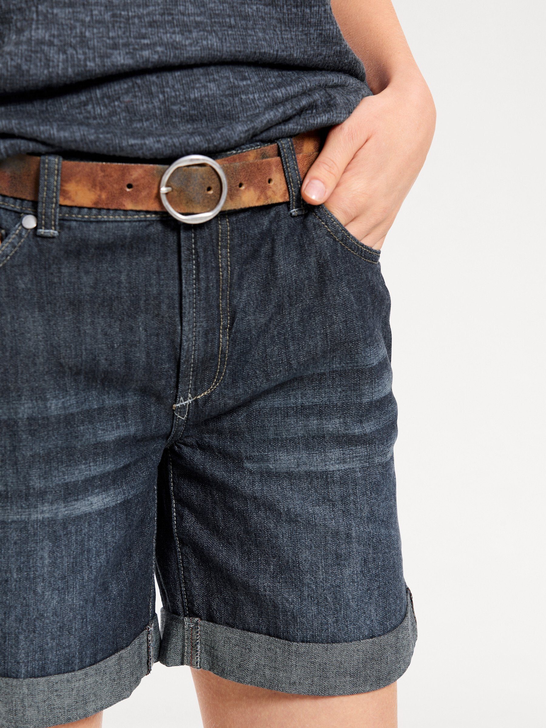 heine Bequeme Jeans Jeans-Shorts leicht vertieft