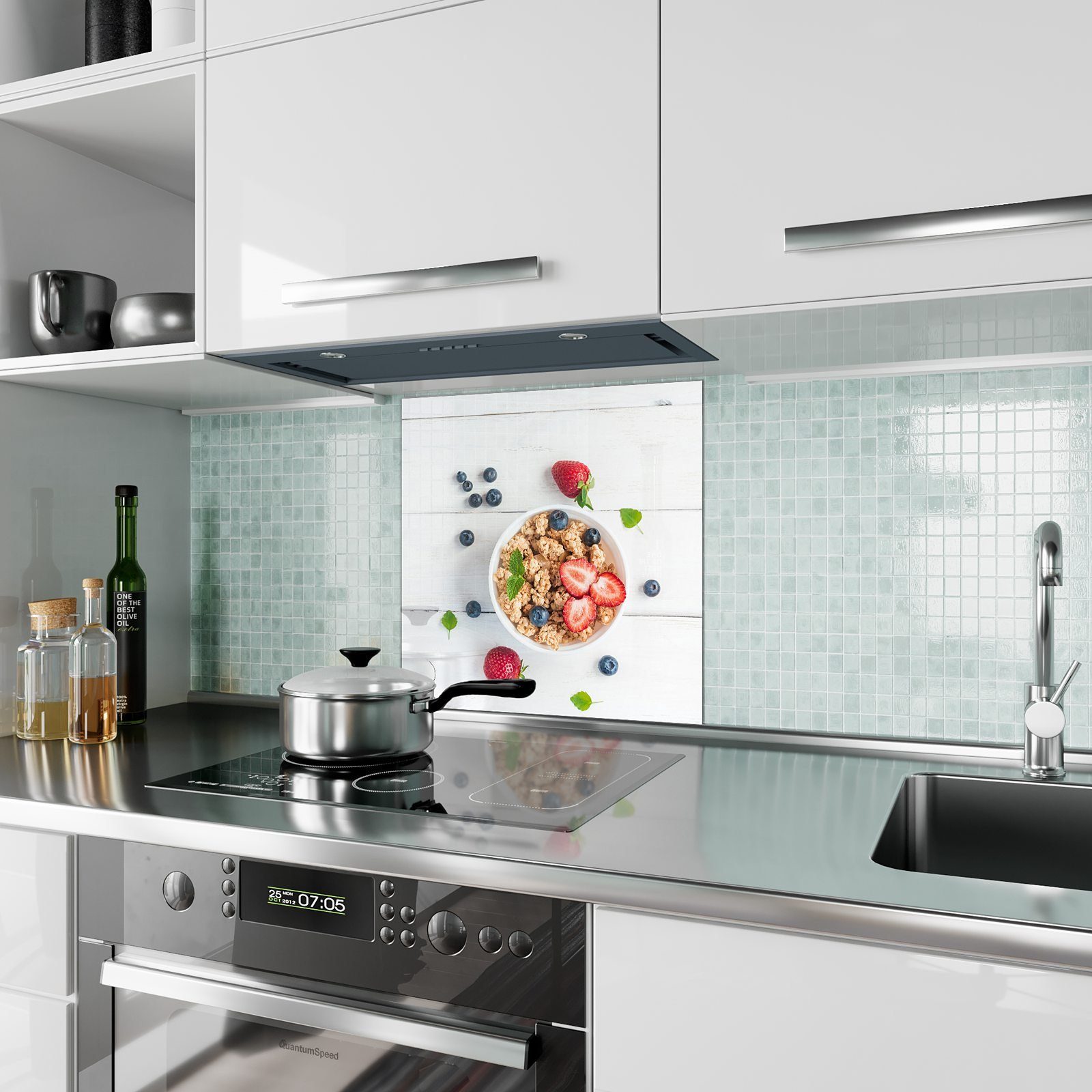 Motiv Erdbeeren Glas mit Müesli Spritzschutz Primedeco Küchenrückwand Küchenrückwand mit