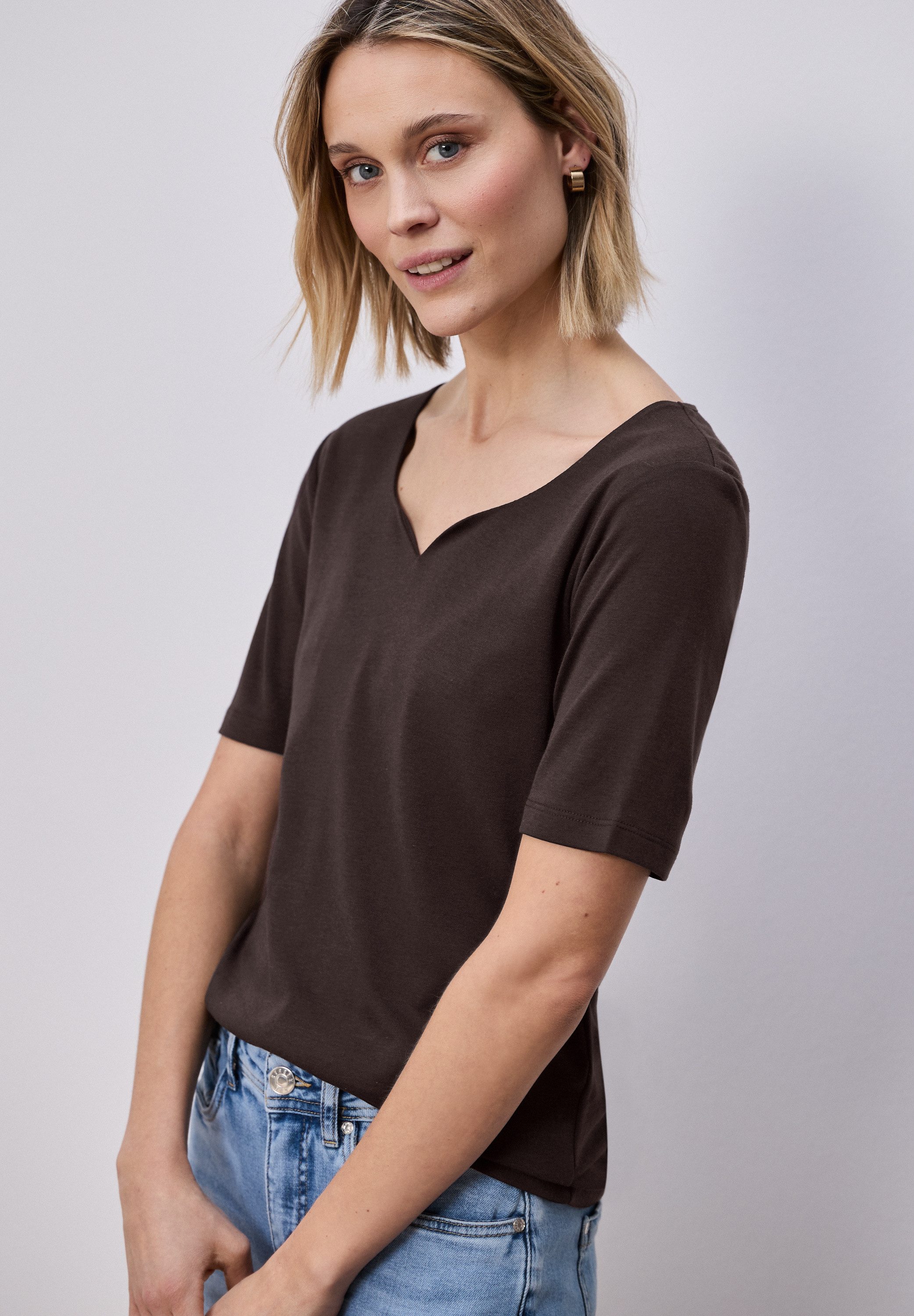 STREET ONE Kurzarmshirt Style Ada Sommershirt mit Herz-Ausschnitt