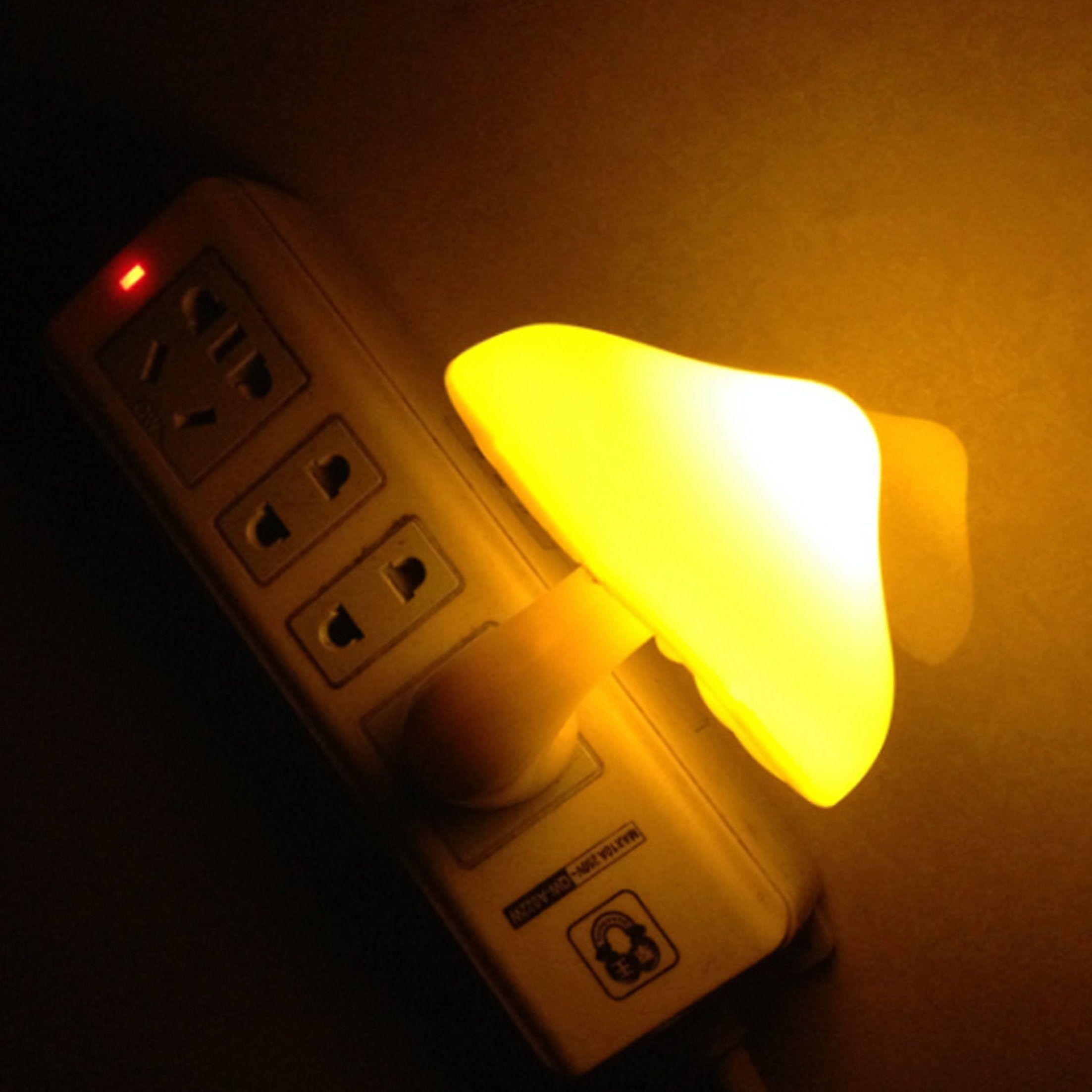 Dedom Smarte LED-Sockelleuchte,mini niedlich,lichtgesteuertes Nachtlicht,gelb Lampe
