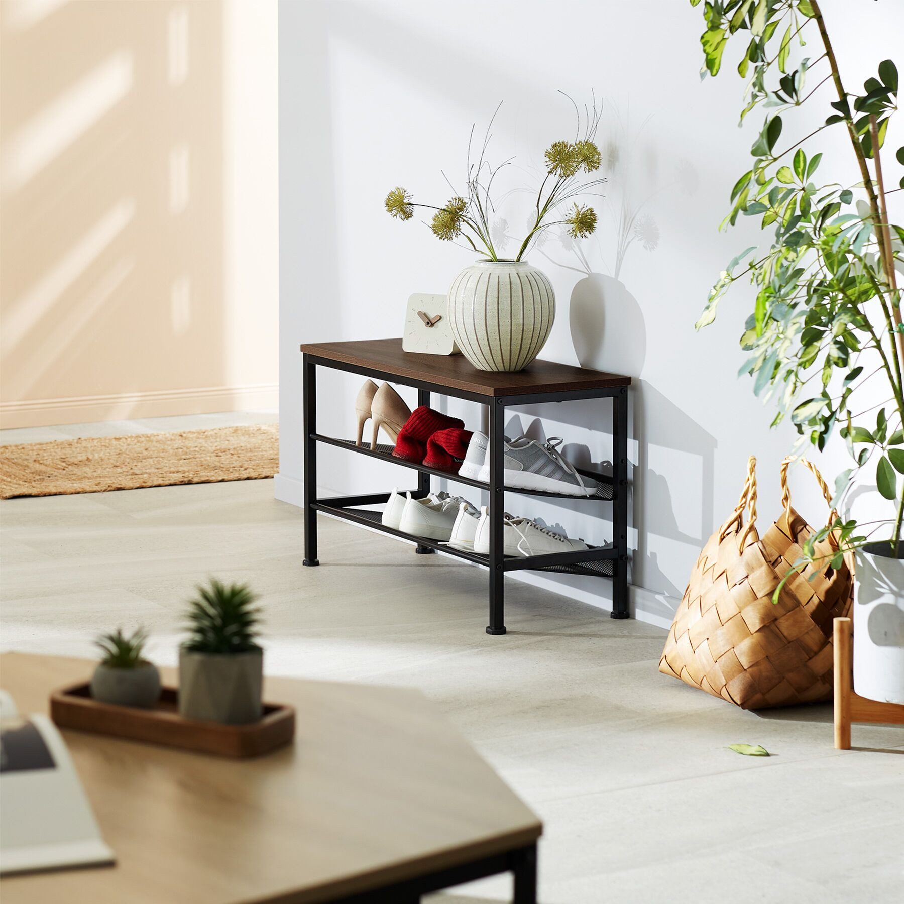 tectake Schuhregal Flurregal aus Holz und Stahl, 75,5 x 30,5 x 45,5 cm, Schuhablage mit Gitterablagen Derry 1-tlg., Ablage und 2 Gitterablagen, mit höhenverstellbaren Kunststofffüßen