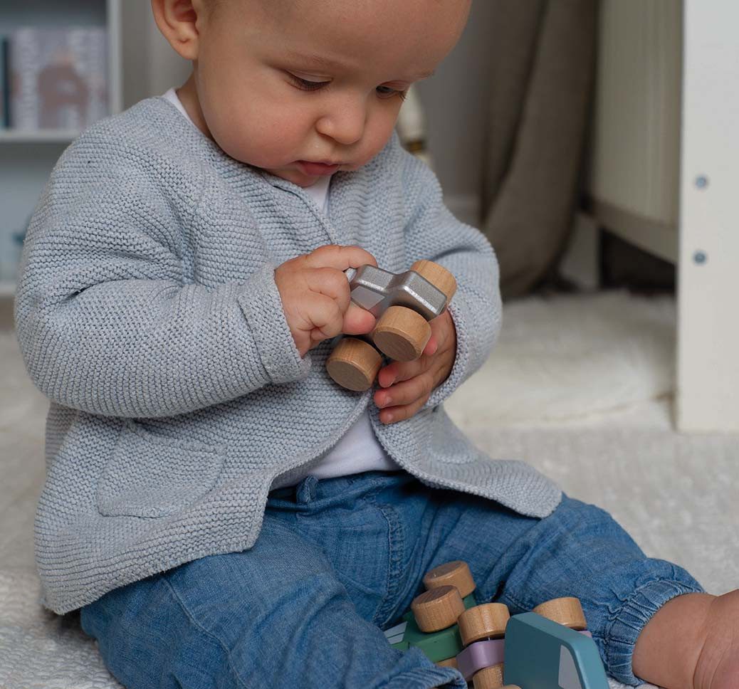 JaBaDaBaDo Greifspielzeug Meine ersten Autos (8 Holzautos mit Stoffbeutel) günstig online kaufen