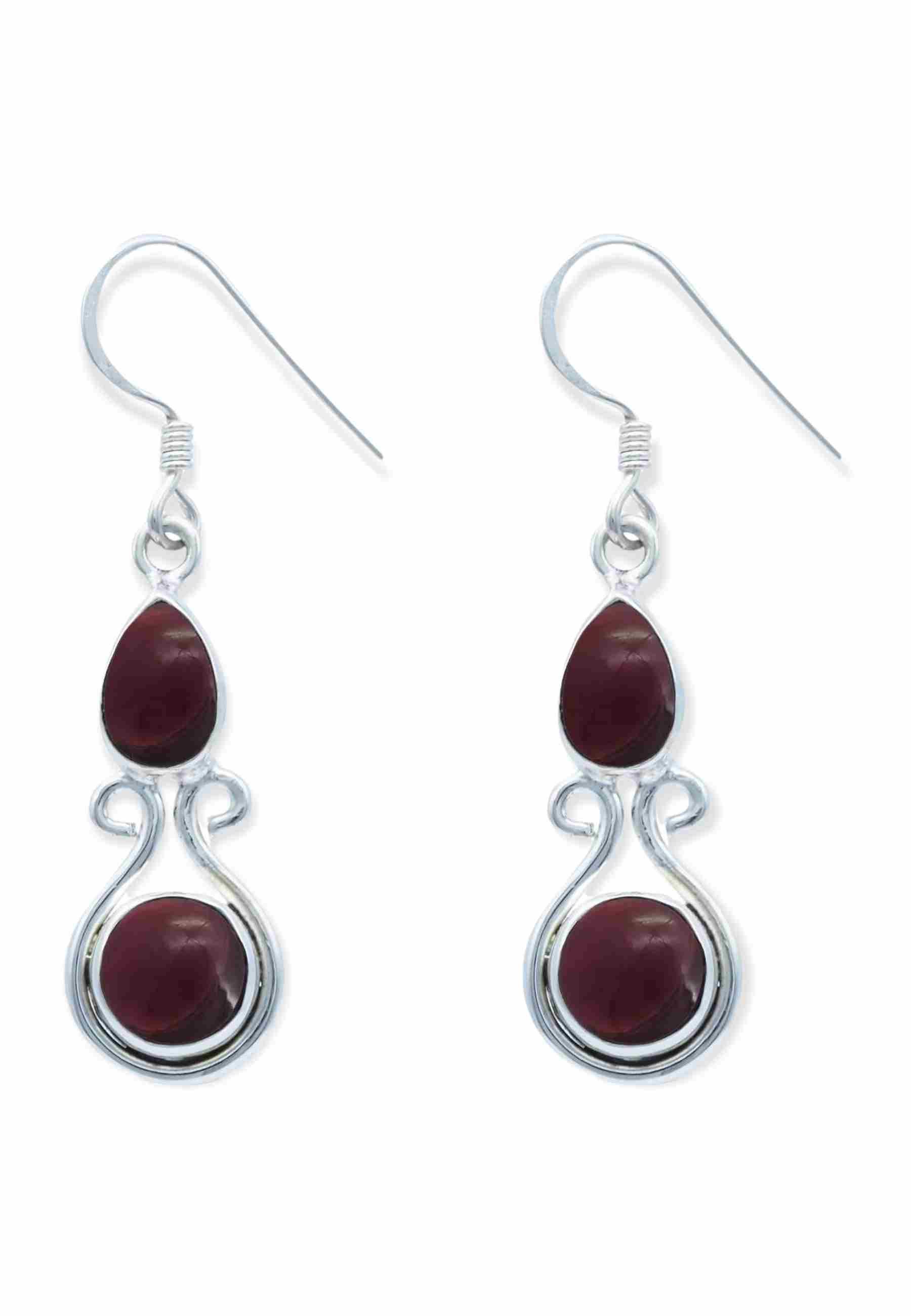 Paar Ohrhänger DEVA aus 925 Silber mit Granat
