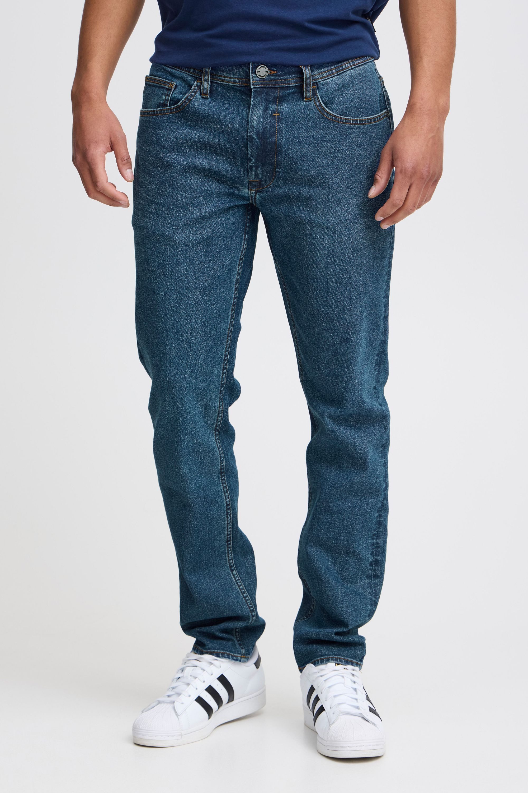Blend Bequeme Jeans BHTwister Jeanshose mit normalem Bund und schmalem Bein - Twister Fit. Reduzierter Preis € 43,99. Unverbindliche Preisempfehlung € 49,99