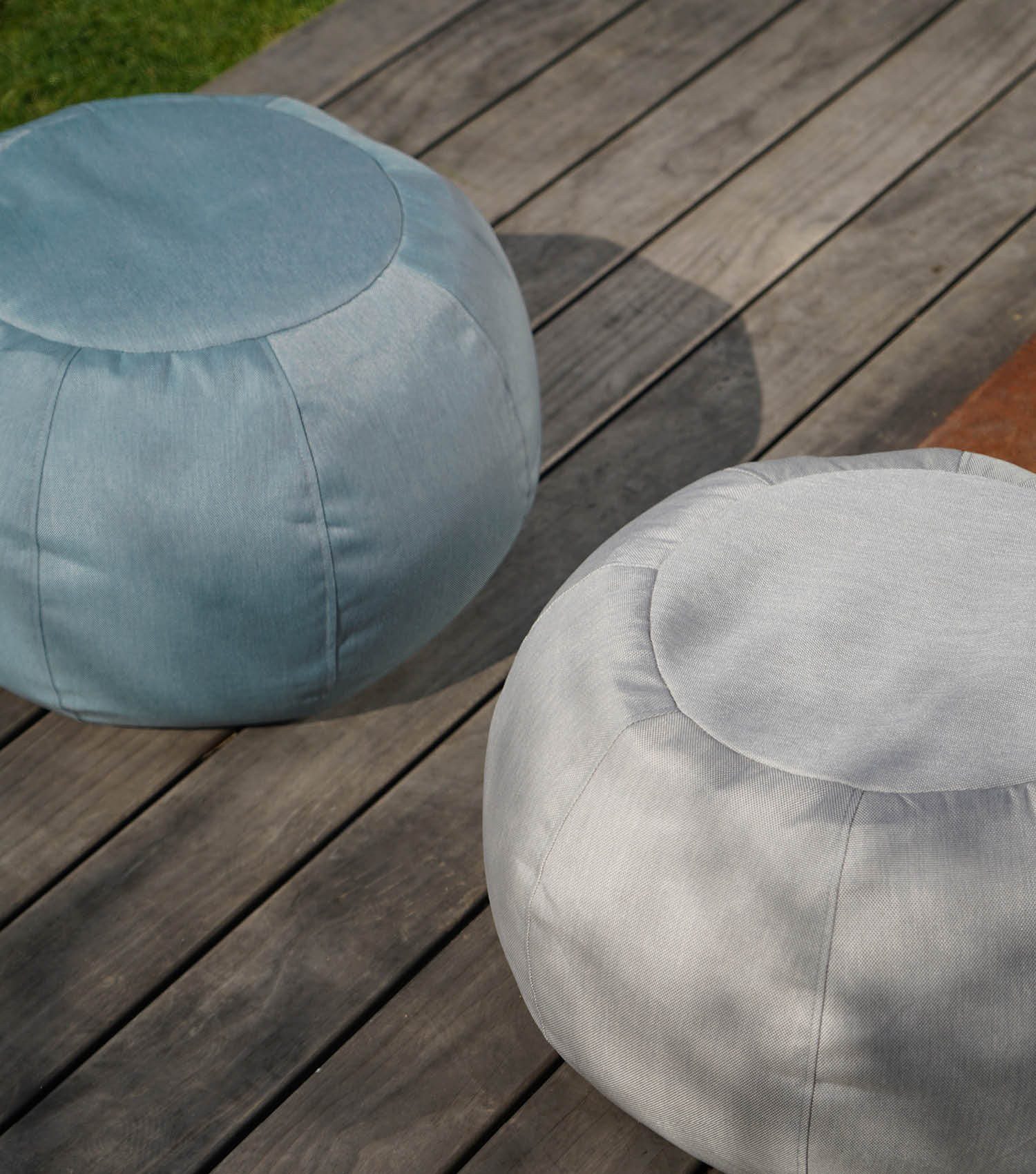 mokebo Pouf Der Kugelige (für drinnen & draußen), Sitz-Hocker Outdoor, Fußhocker, Hocker & Sitzkissen eckig Himmelblau