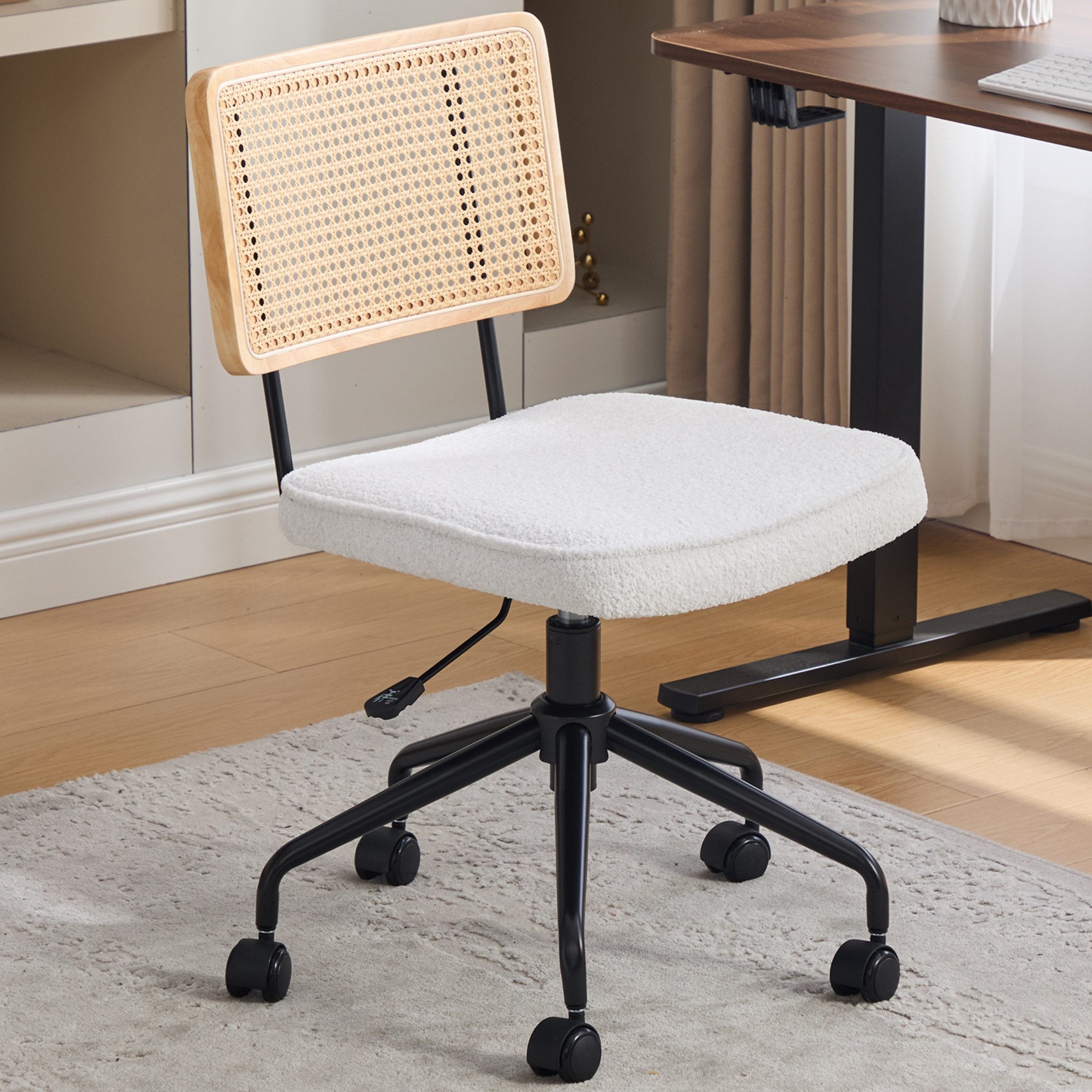 SeedWave Bürostuhl Höhenverstellbarer Drehstuhl mit Holzrahmen Rattanrücken, Polstersitz, Chenille, Metallgestell Akzentstuhl im Industrial Stil für Home Office