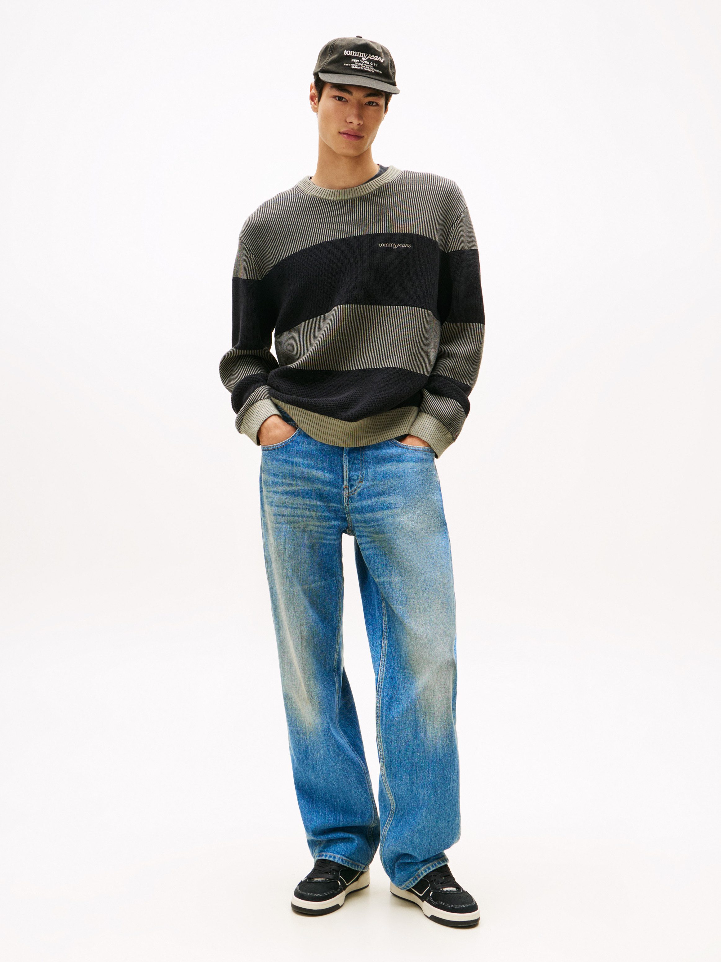 Tommy Jeans Sweatshirt SCRIPT SWEAT Regular fit mit Rundhalsausschnitt