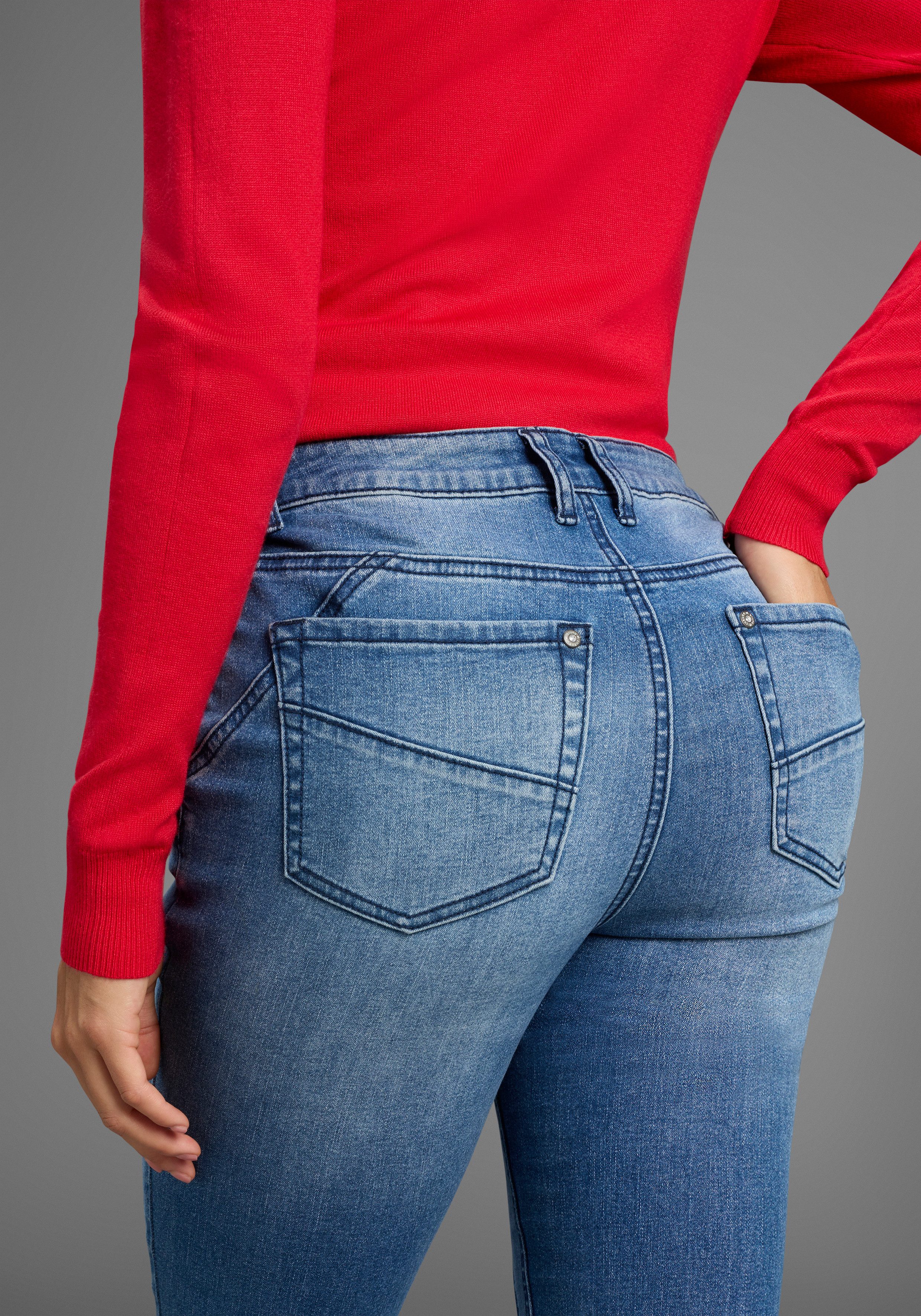 Bruno Banani Skinny-fit-Jeans extraenger Schnitt, normale Leibhöhe, mit Gesäß- und Eingrifftaschen