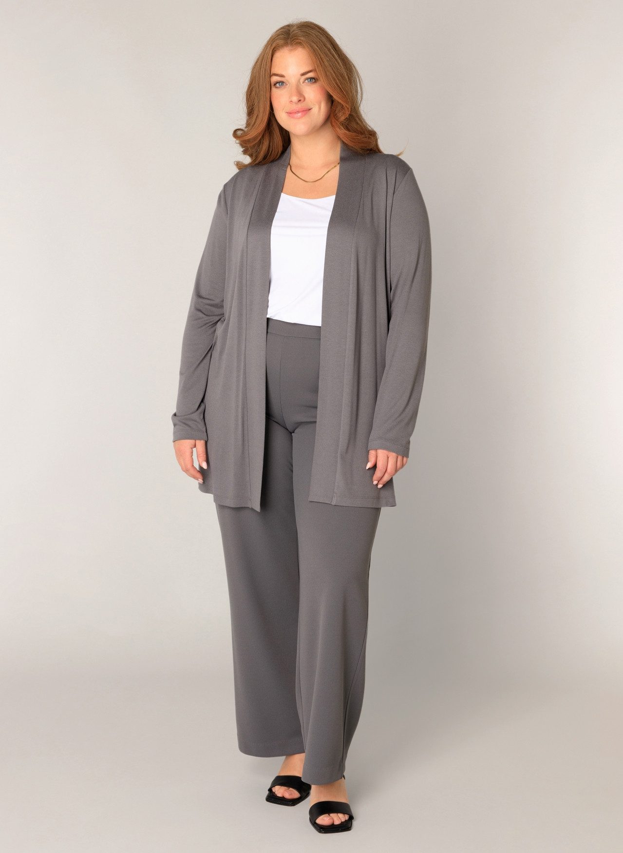 Base Level Curvy Strickjacke offen, ohne Verschluss