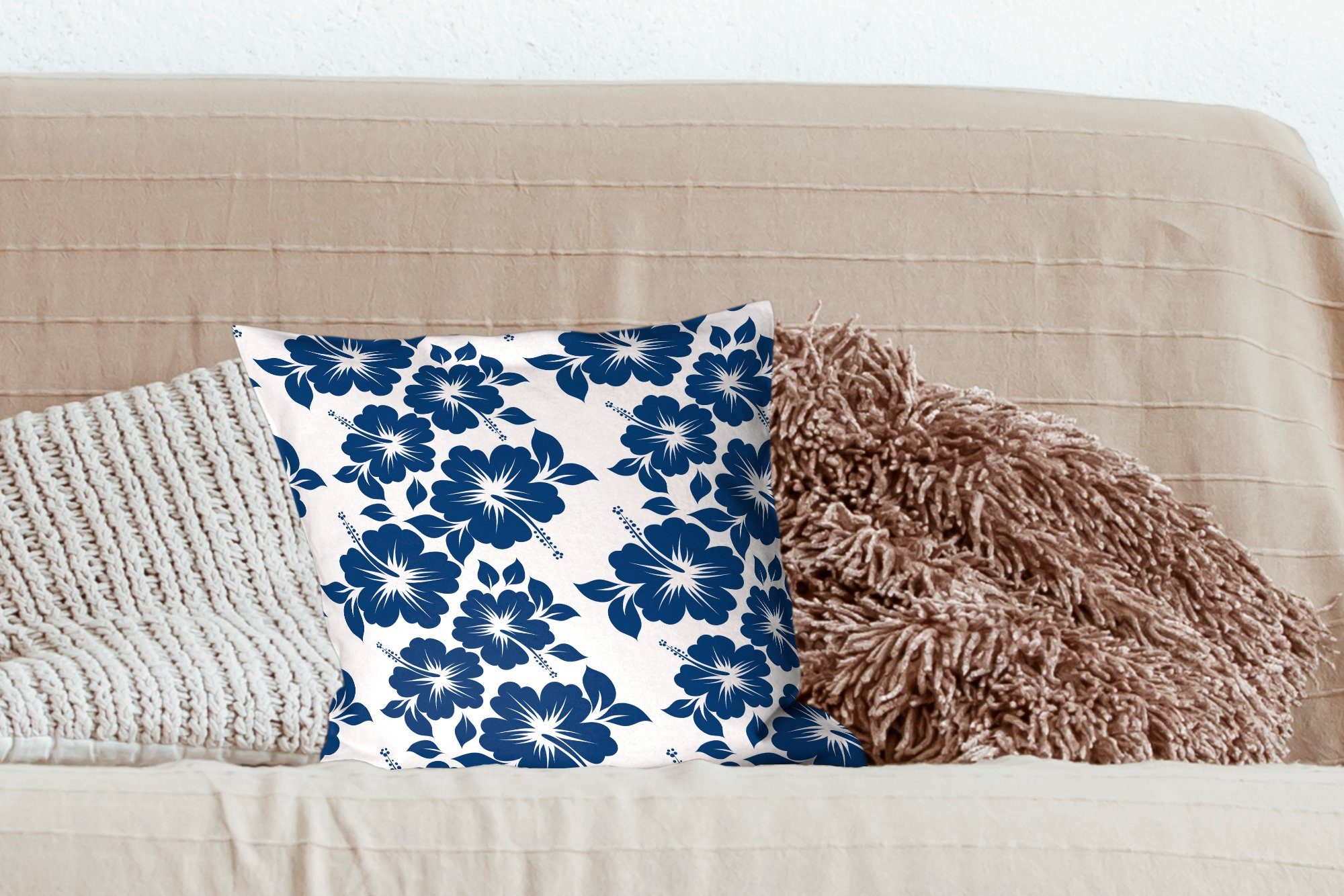 eines Illustration Deko, Zierkissen Blumenmusters, Schlafzimmer, mit Sofakissen Wohzimmer, MuchoWow für Füllung Dekokissen blaue Eine
