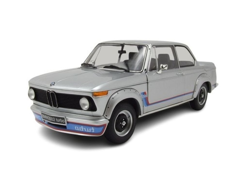 Kyosho Modellauto BMW 2002 Turbo 1974 silber, Maßstab 1:18