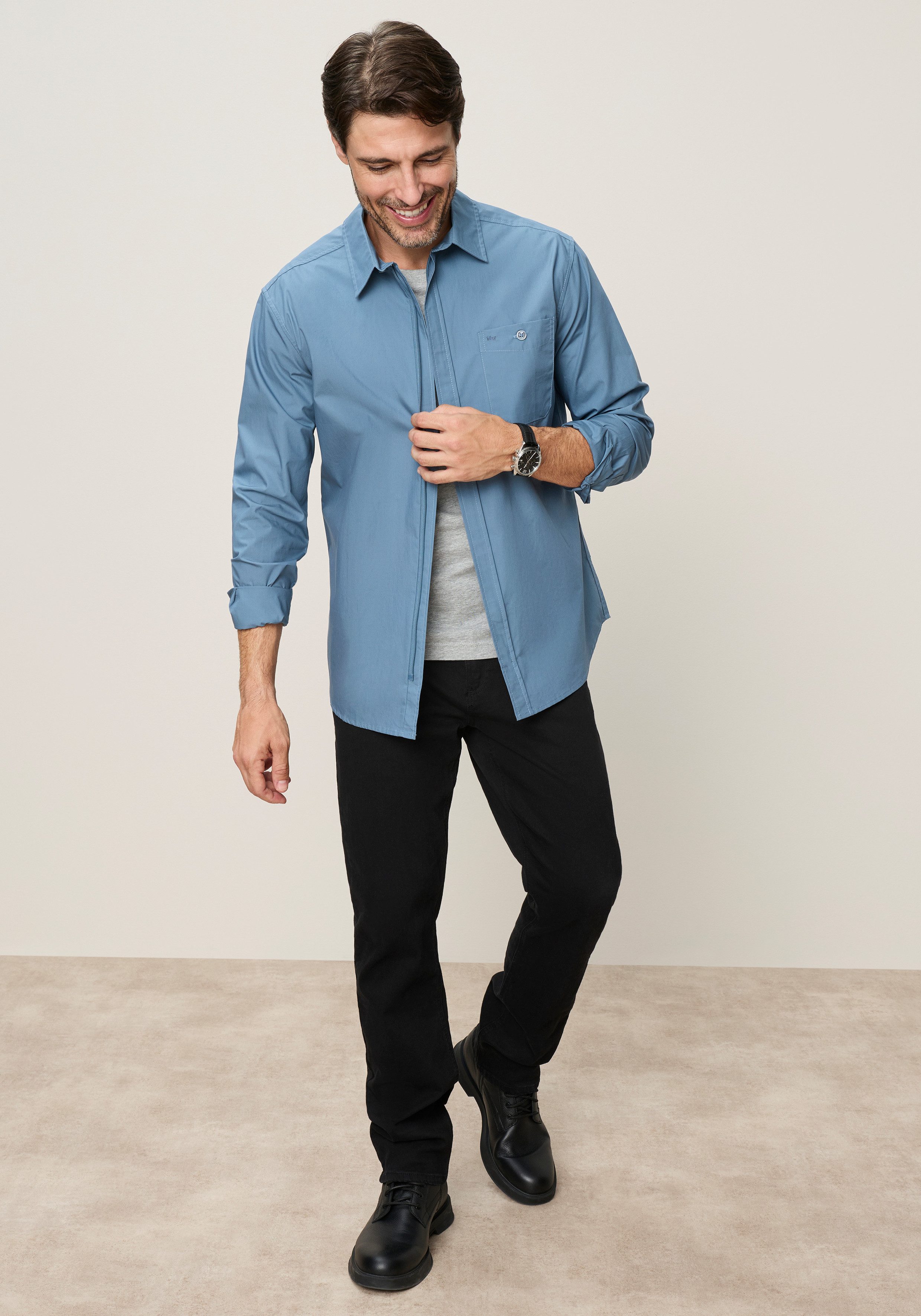 Zum Outfit 4