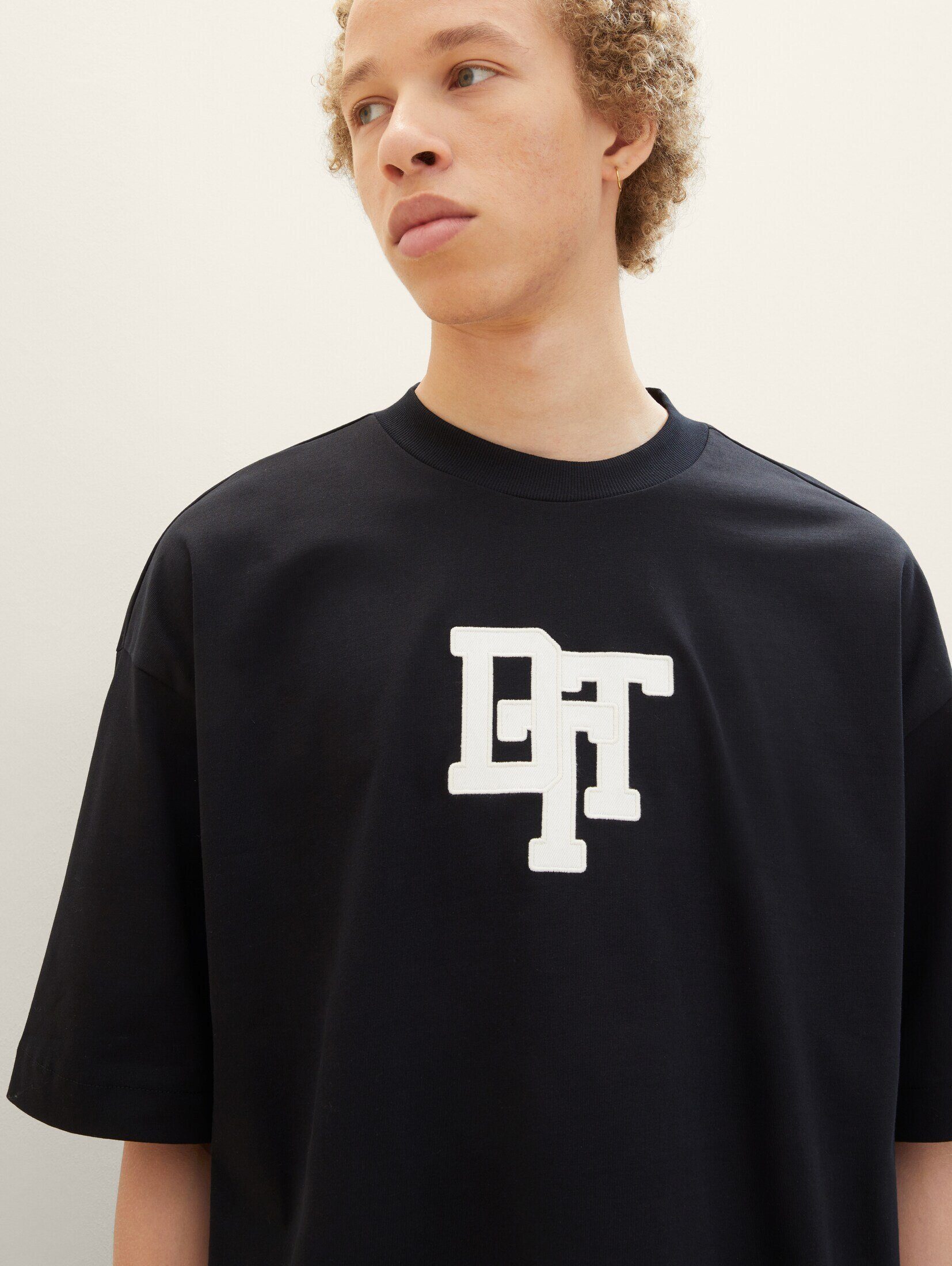 mit TAILOR Applikation Oversized Black T-Shirt T-Shirt TOM Denim