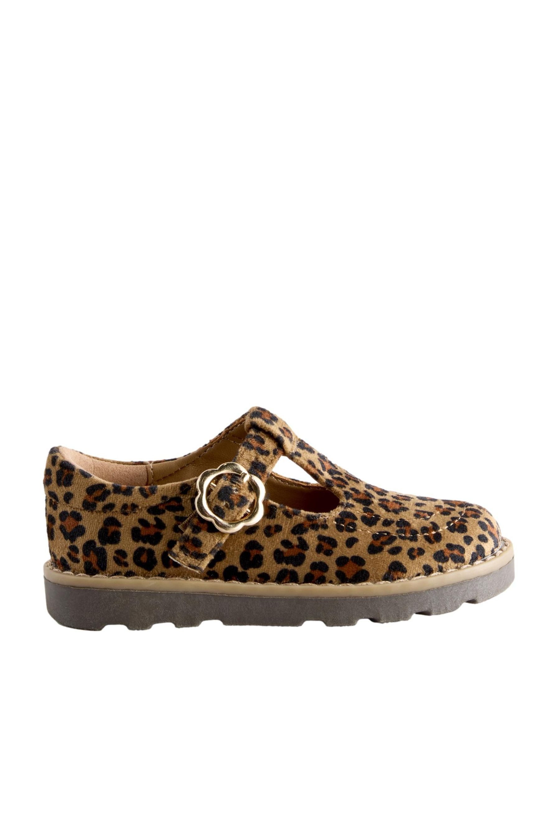Next T-Steg-Schuhe, weite Passform T-Strap-Sandale (1-tlg) günstig online kaufen