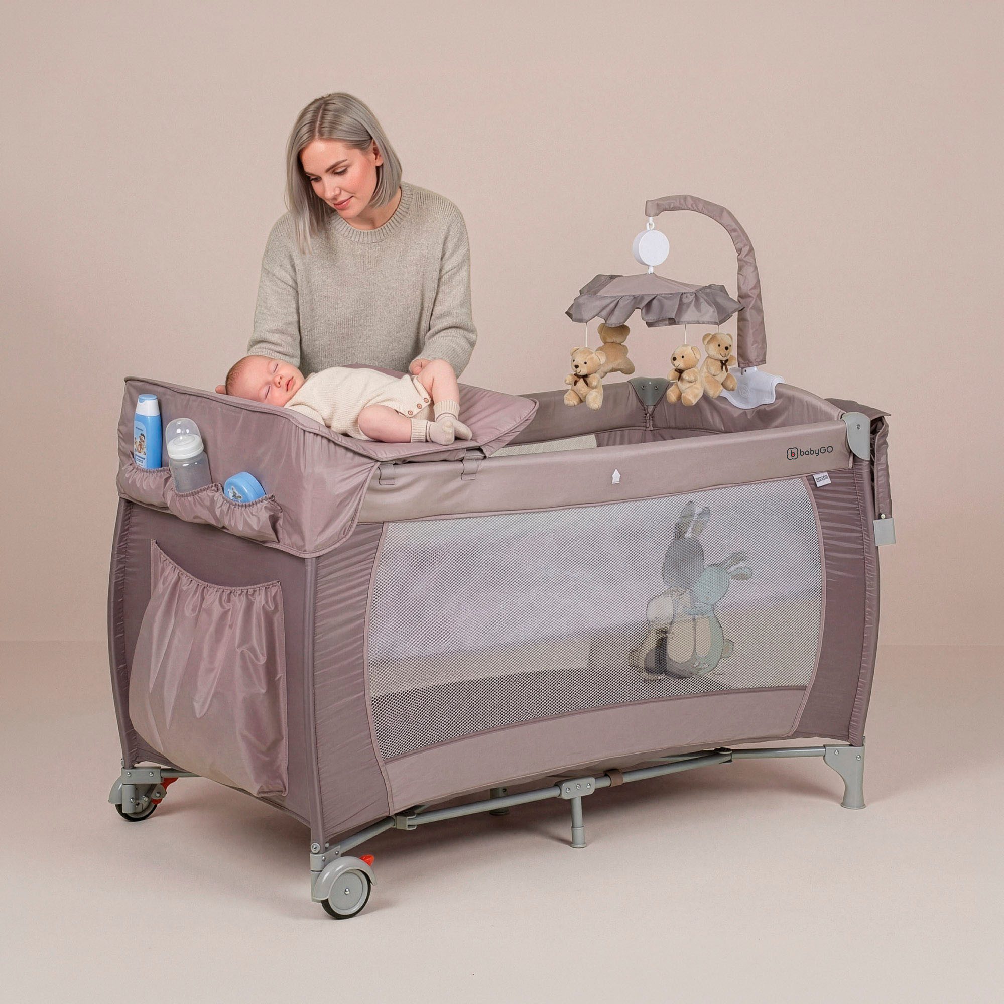 BabyGo Baby-Reisebett Sleeper Deluxe, beige, mit Musik-Mobile – Bild 2 von 5