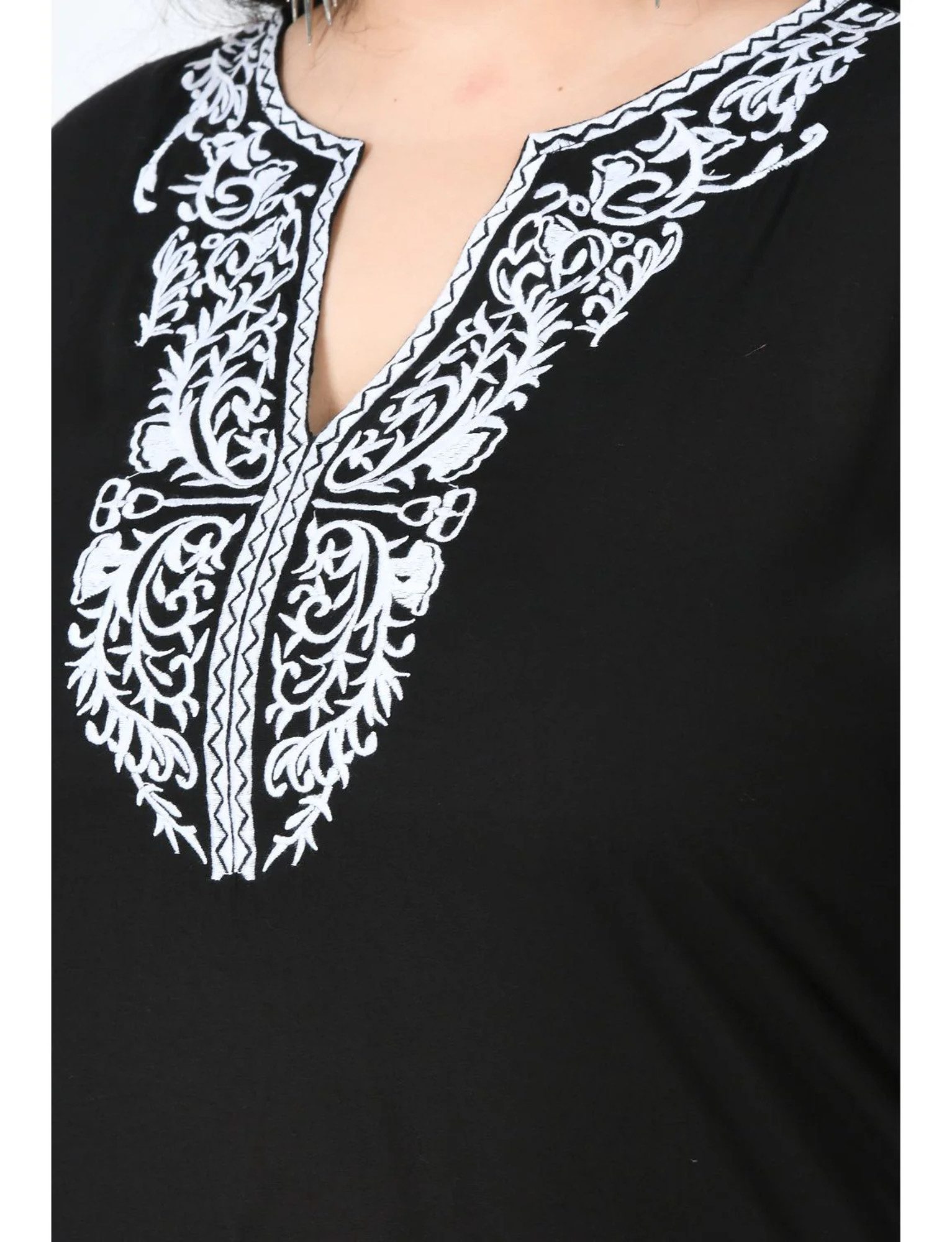 PfauGermany Blusentop SAAKAA Embroidery