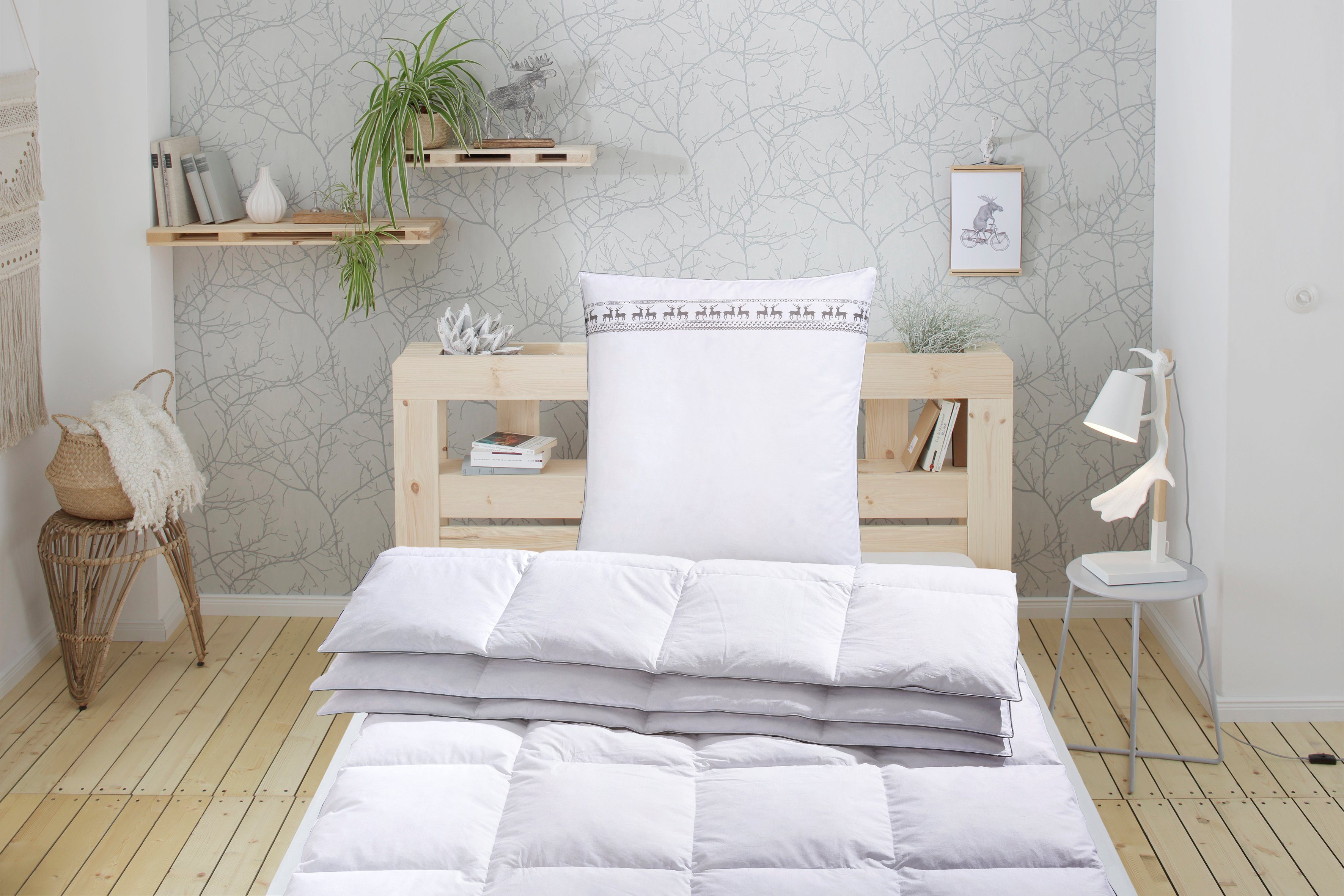 OTTO home Federbettdecke Forsakar, Bettdecke 135x200 cm, 155x220 cm und weitere Größen, Füllung: 100% Federn, Bezug: Baumwolle, Bettdecken, Sommer, Winter, Decke, Made in Germany, hautfreundlich