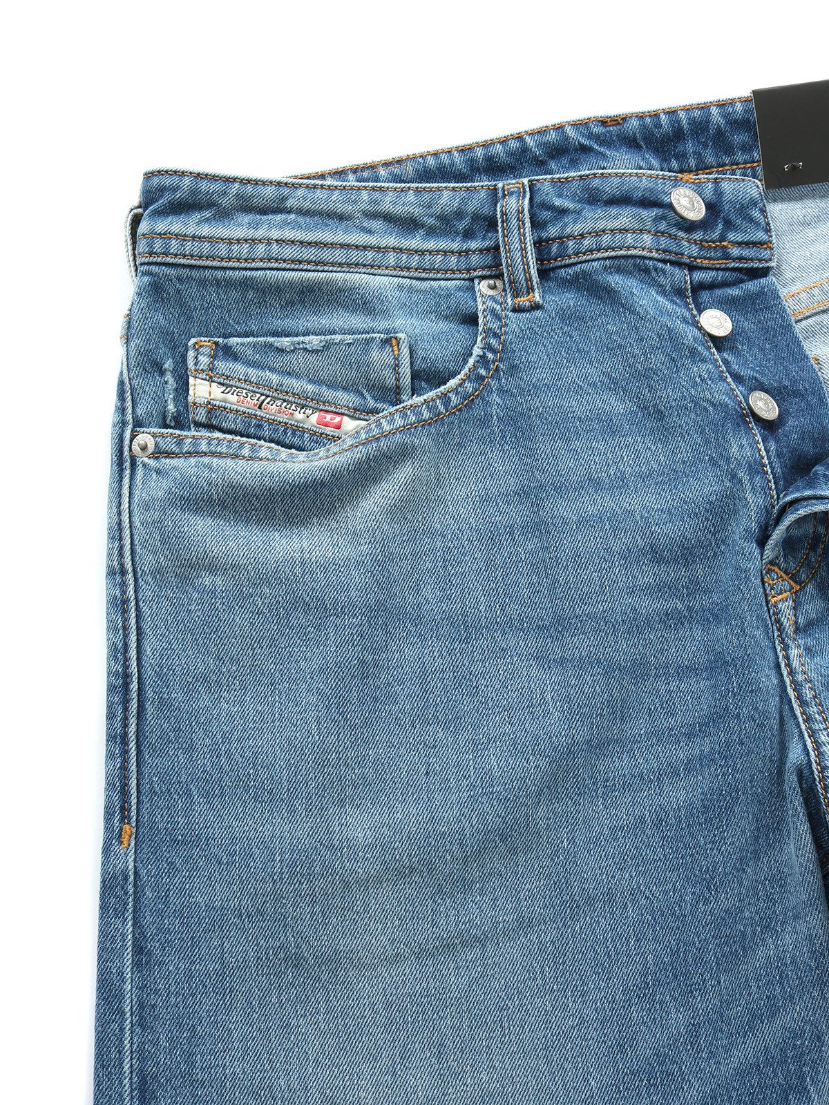 Diesel Tapered-fit-Jeans Regular Fit - BUSTER-X R9A19