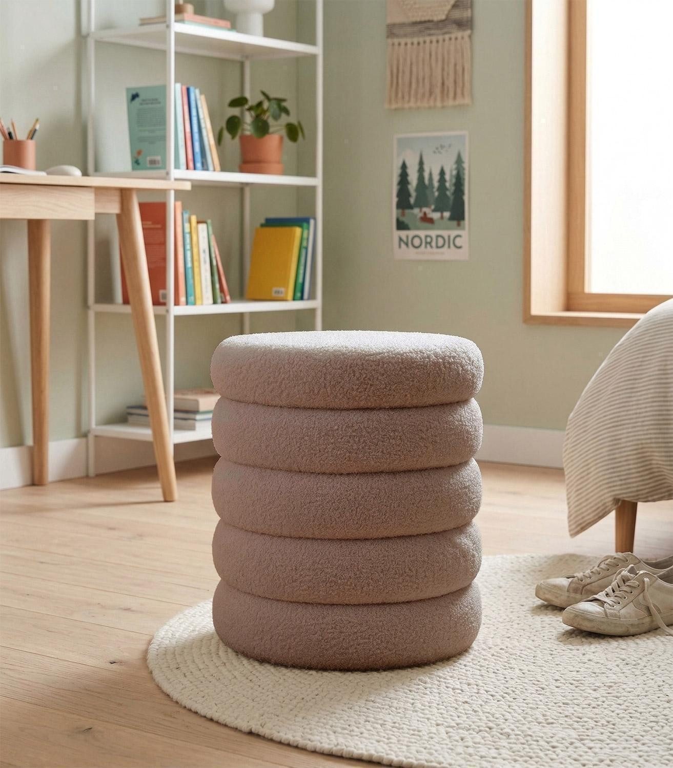 Home4You Polsterhocker Ø 40 x H 46 cm, Taupe, Teddystoff, (1 St), MDF, mit Deckel und Stauraum