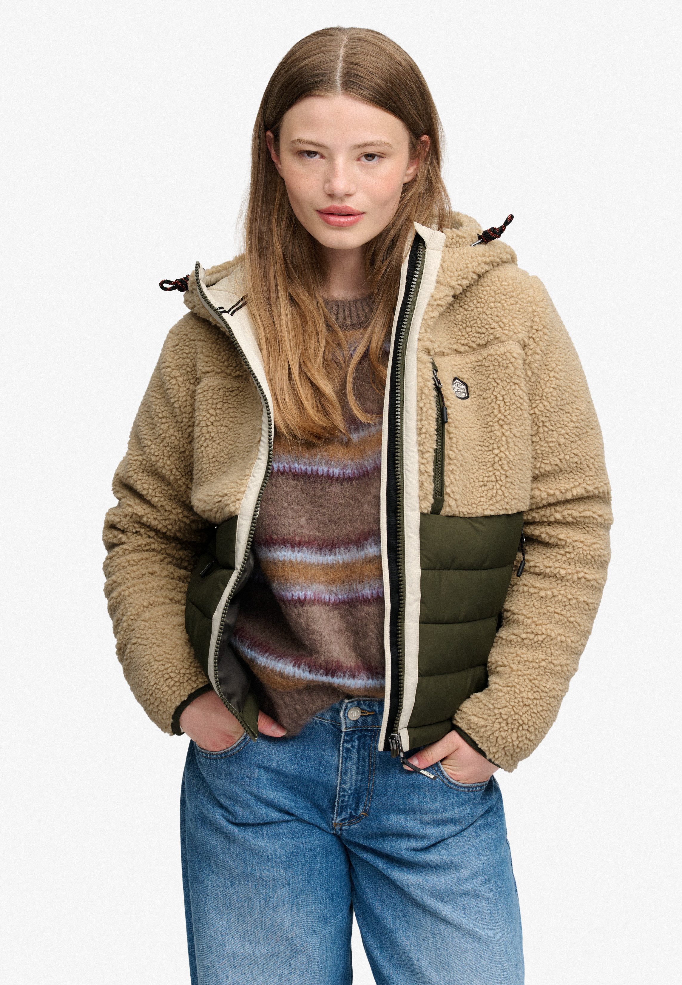 Superdry Hybridjacke OUTDOOR BORG QUILT HYBRID Kunstfaser, relaxed fit