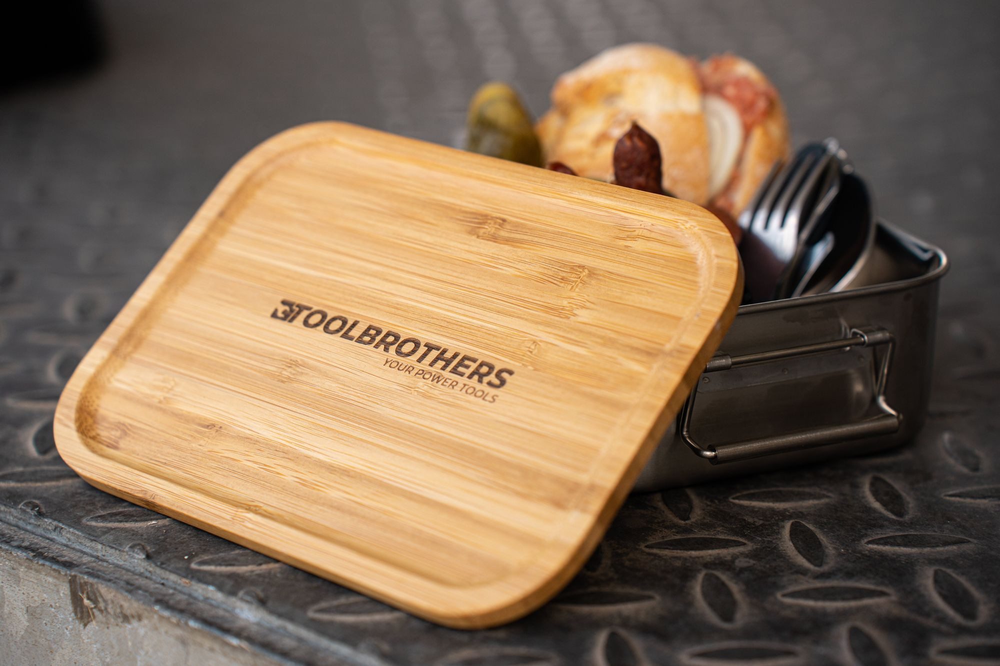 Toolbrothers Lunchbox Fan Edelstahl Brotdose mit Bambus Deckel 1200 ml, für Erwachsene