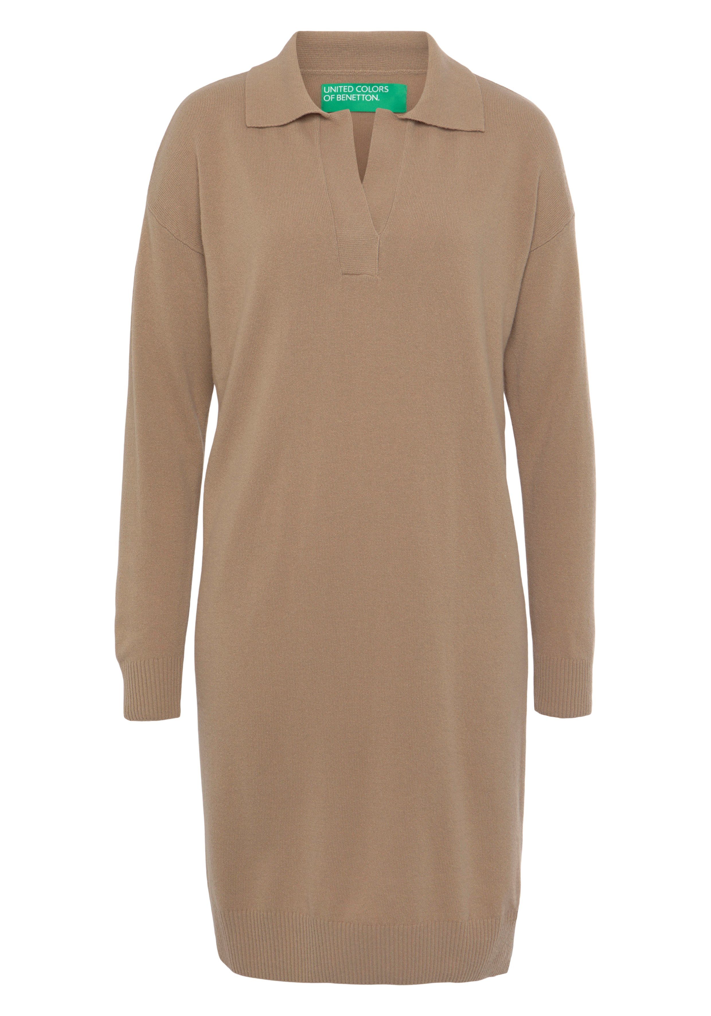 United mit of beige Strickkleid Benetton Colors Polokragen und V-Neck