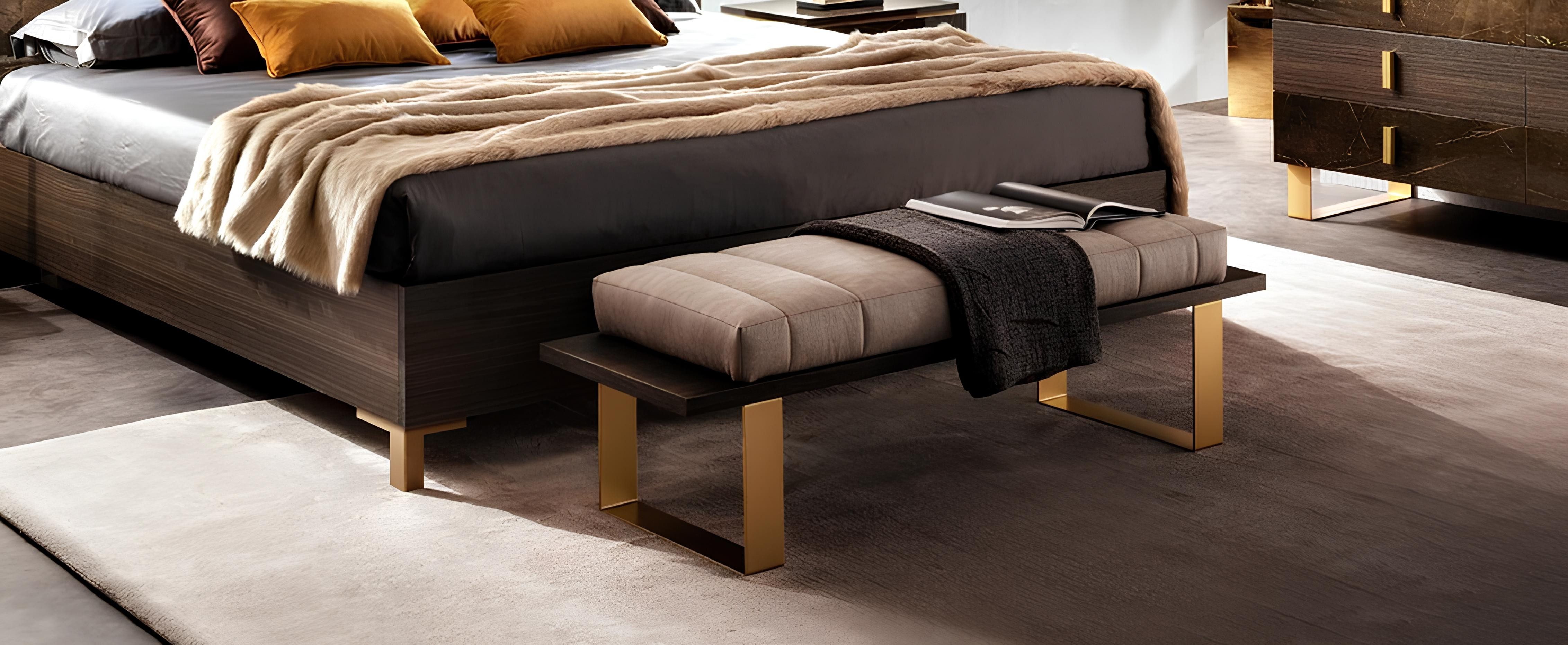Xlmoebel Bettbank Klassischer Fußhocker Beistellhocker Ottomane Chaiselounge, Made in Europa