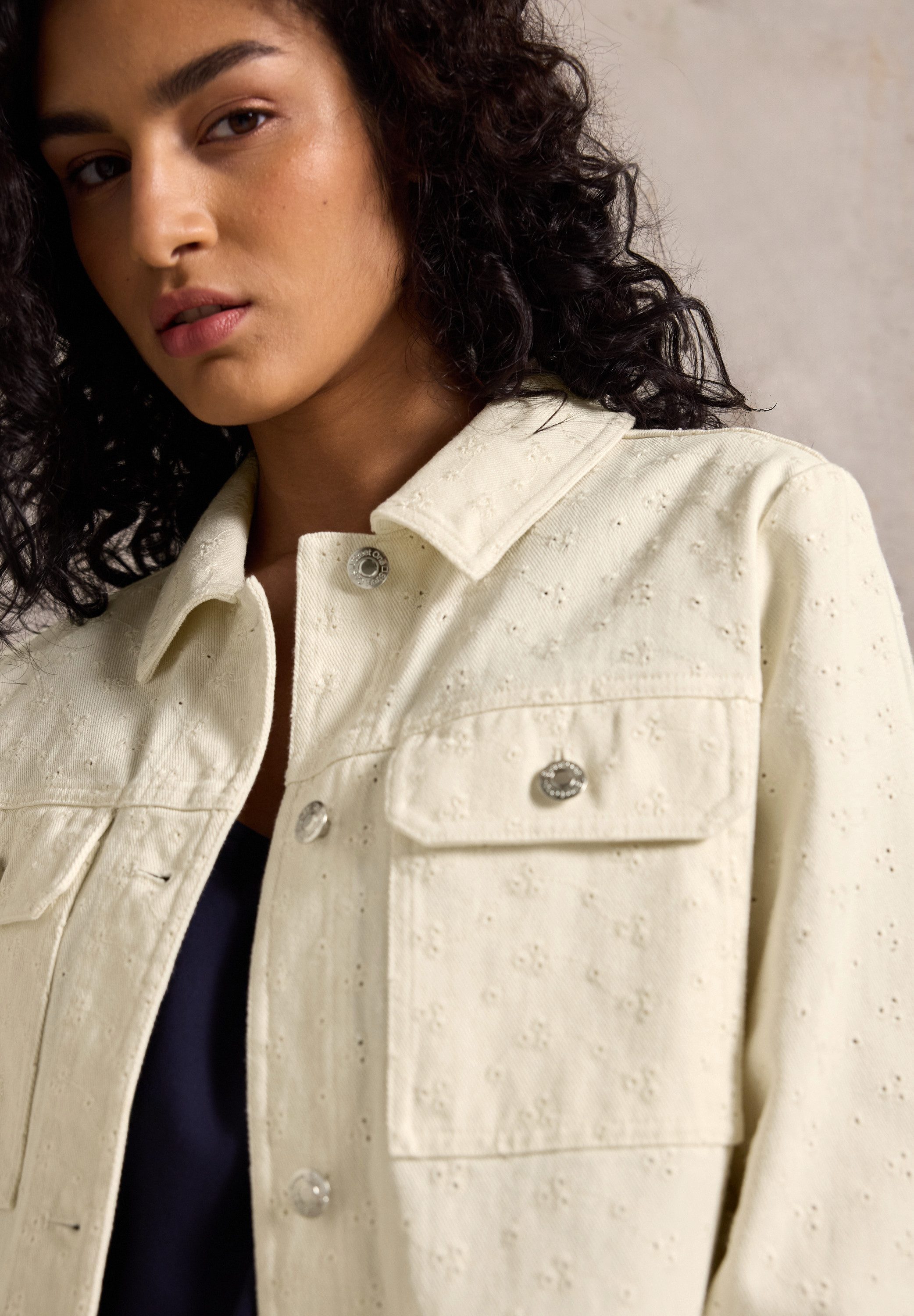 STREET ONE STUDIO Kurzjacke mit Lochstickerei günstig online kaufen