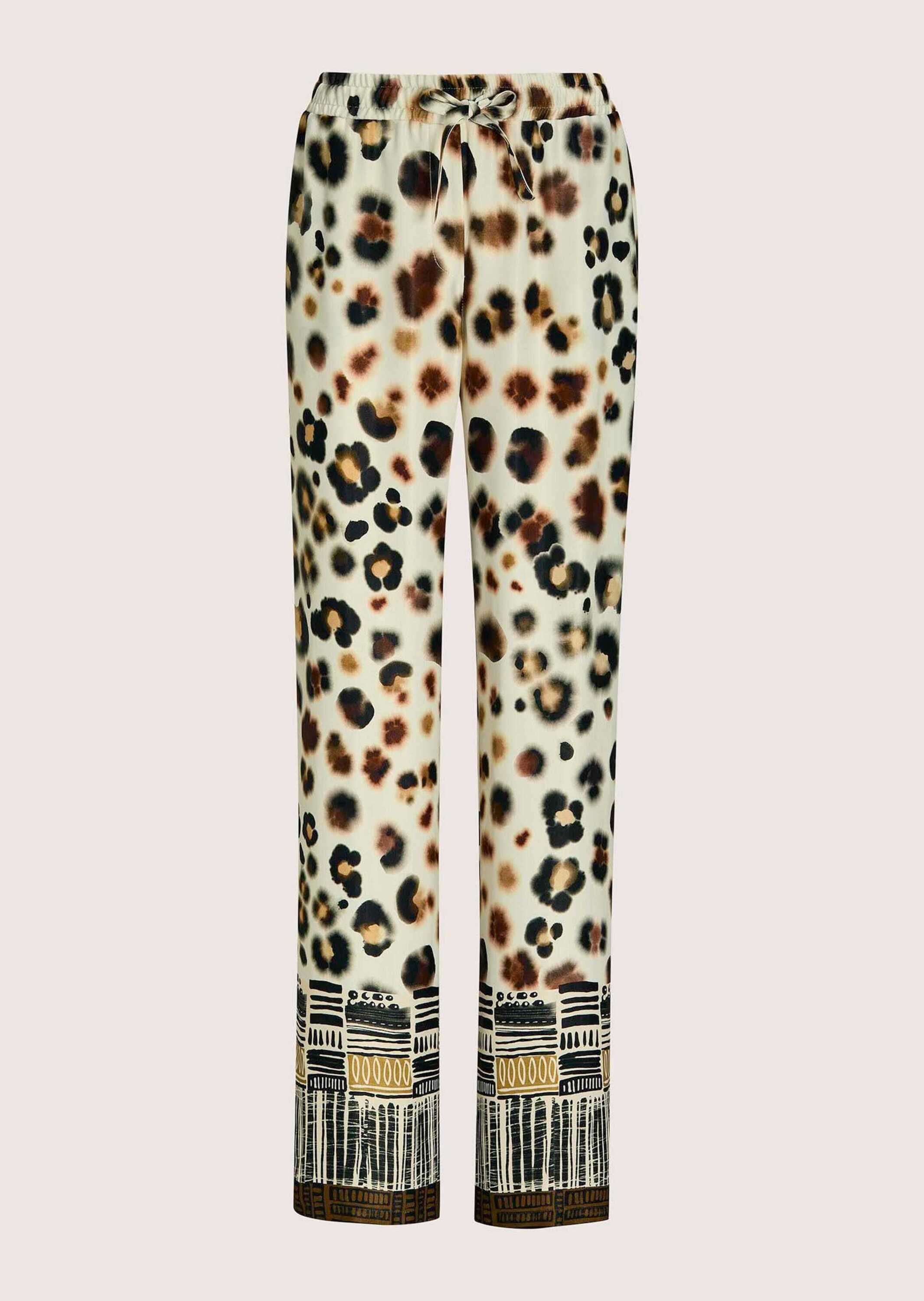 MADELEINE Stoffhose Druckhose mit Animalprint Sommerhose mit Schlupfbund, Nahttaschen und Knöchellänge
