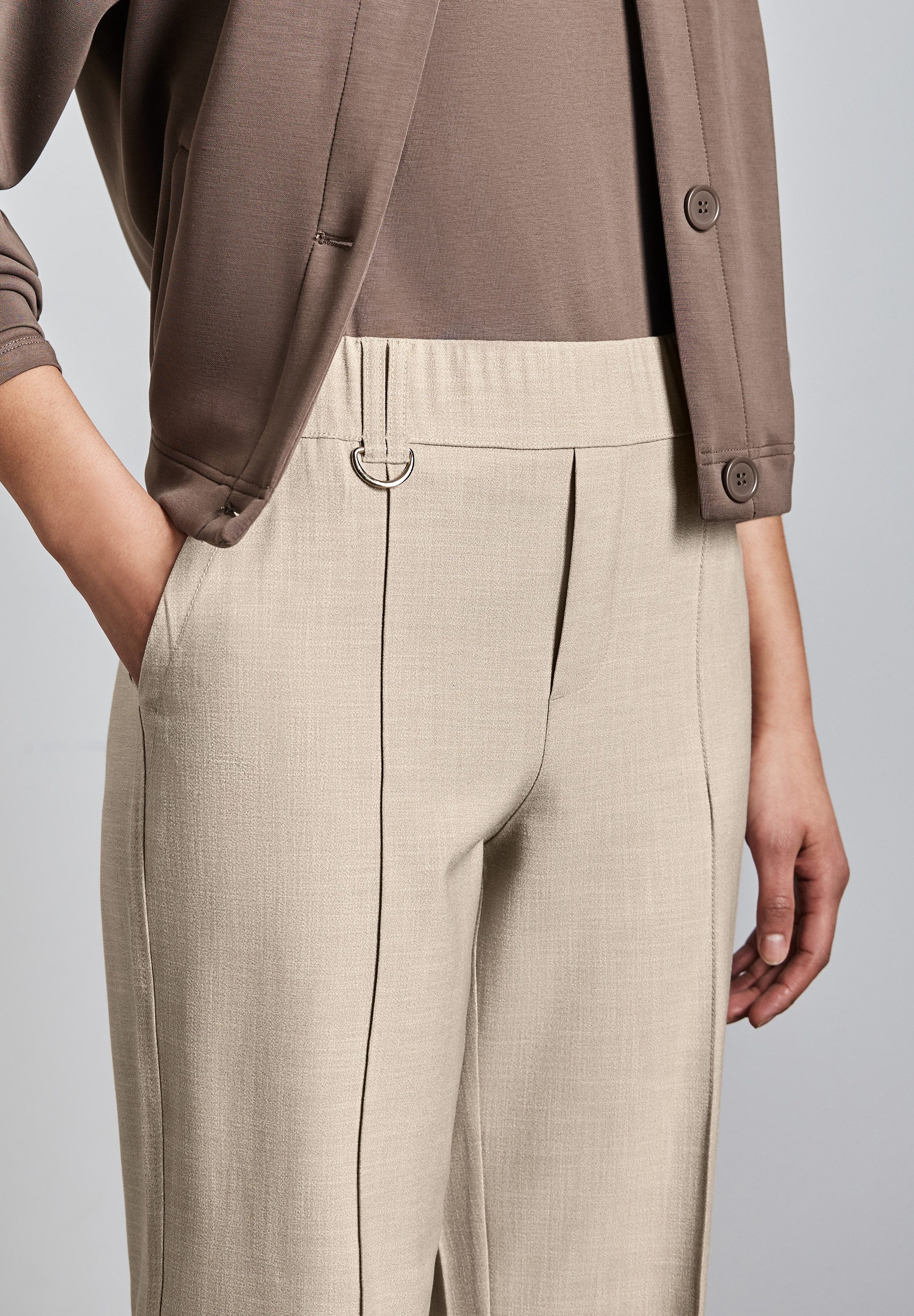 STREET ONE Stoffhose Sommerhose im Casual Fit und mit Stretch