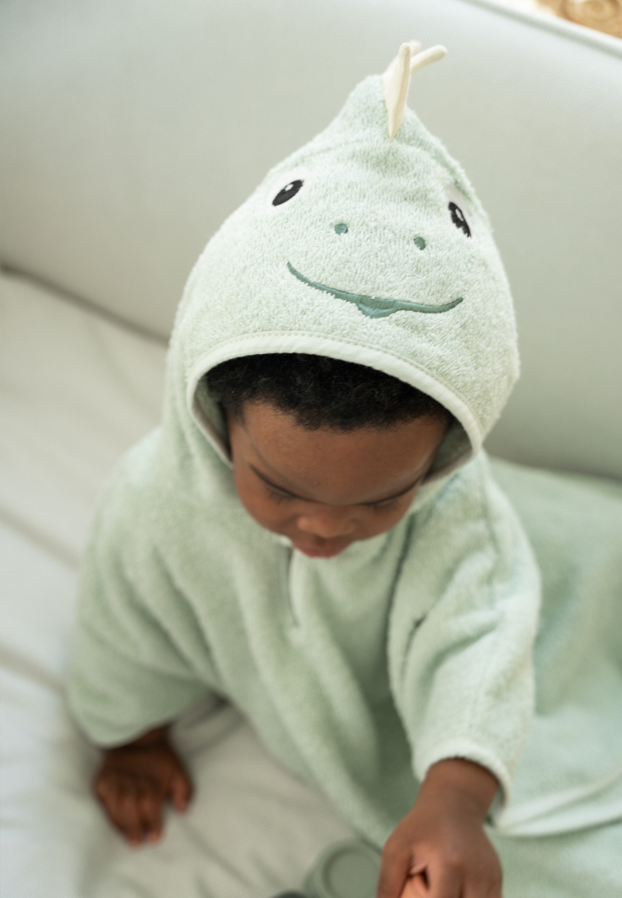 Liliput Poncho Dino (1-St) mit bestickter Kapuze