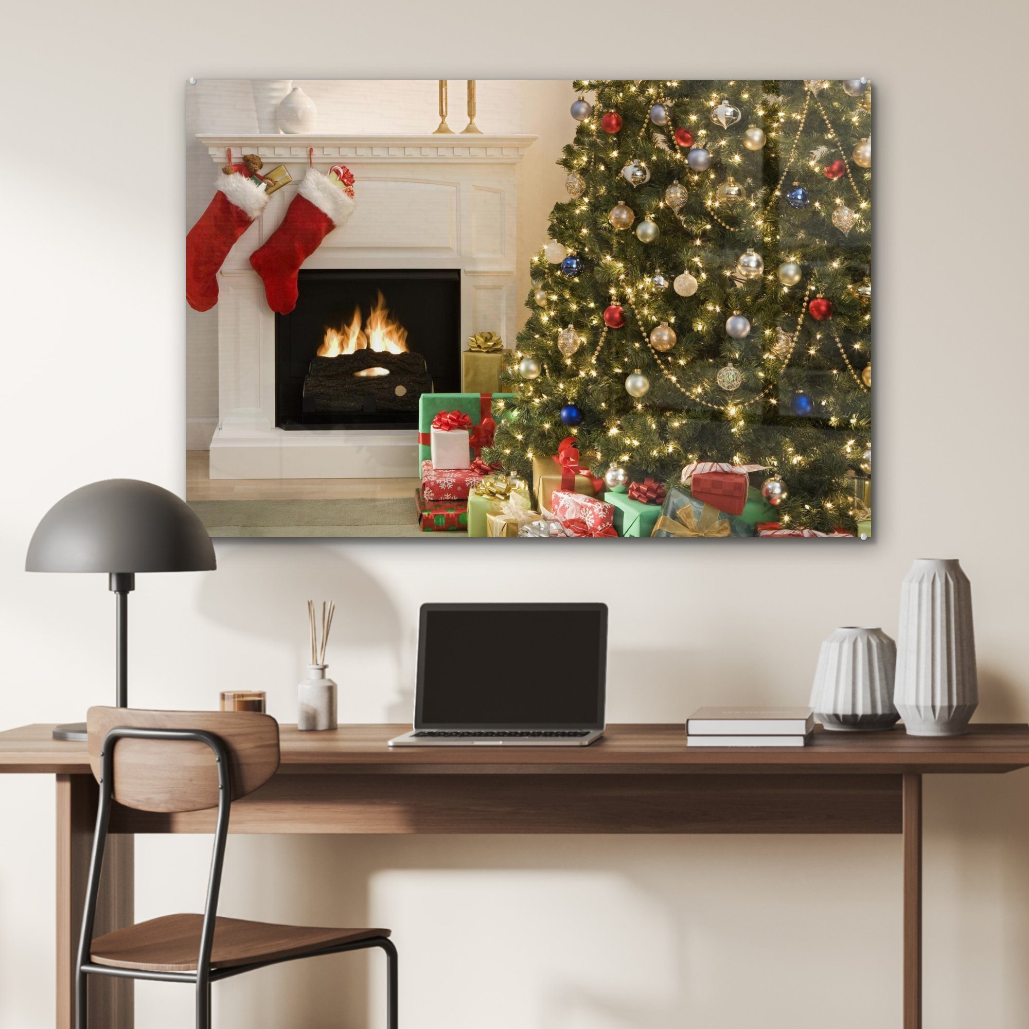 Geschenken Ein (1 Wohnzimmer Acrylglasbilder Kamin, mit Schlafzimmer St), neben MuchoWow einem Weihnachtsbaum Acrylglasbild &