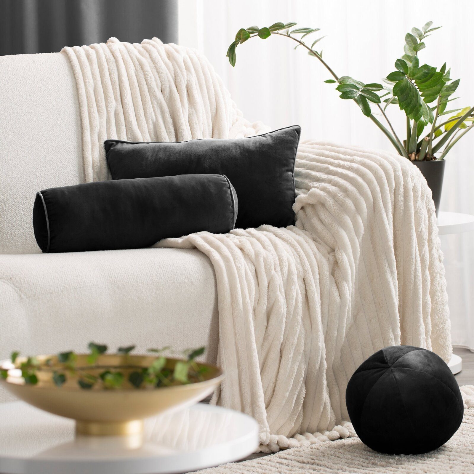 Eurofirany Kopfkissen NACKENROLLE AUS SAMT, Kissenrolle, Dekokissen, Sofaki günstig online kaufen