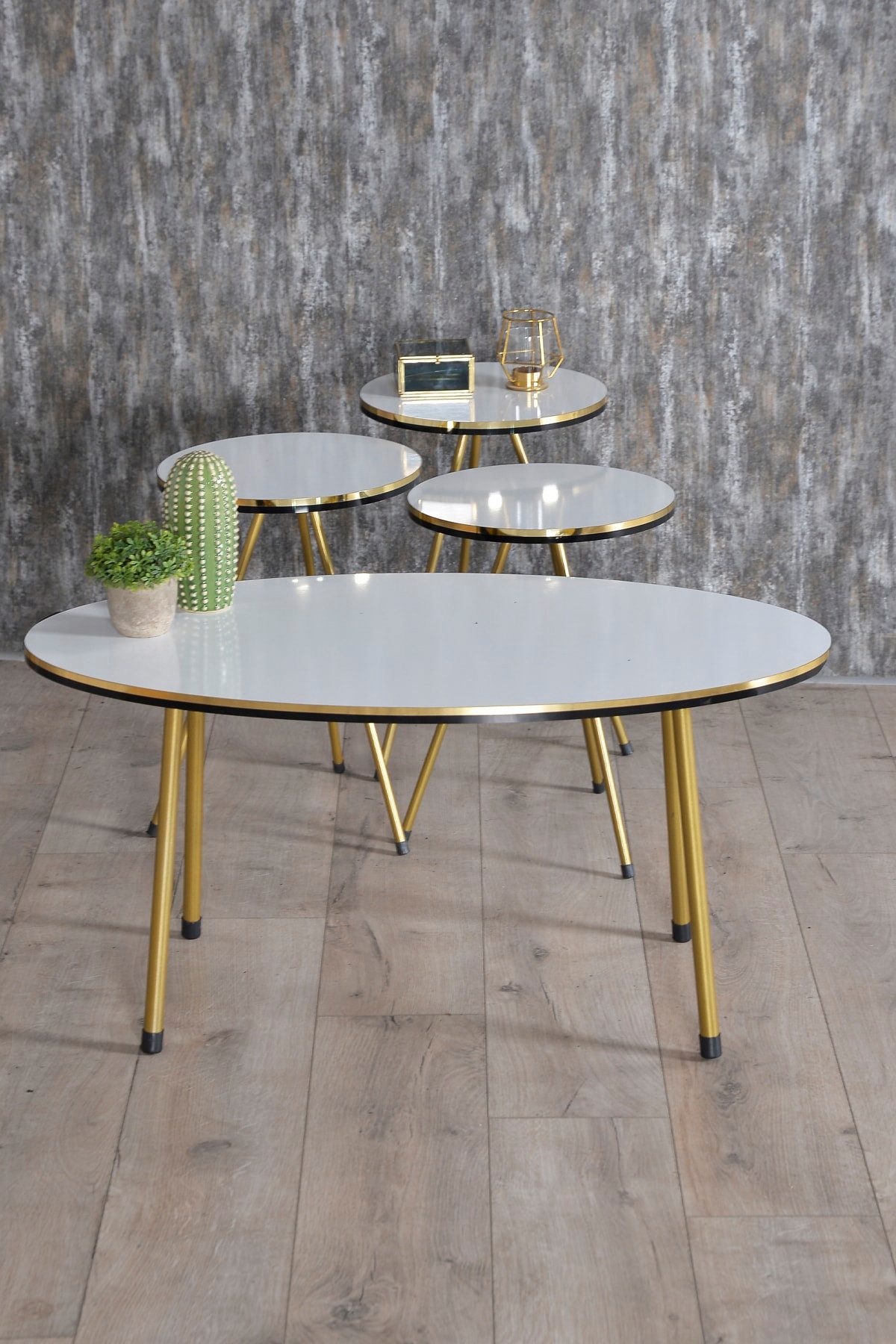 en.casa Couchtisch (Couchtisch mit 3 Satztischen, 4-St., 1 Couchtisch + 3 Satztische), 4-teilig, oval, Retro, melaminbeschichtet 89322154
