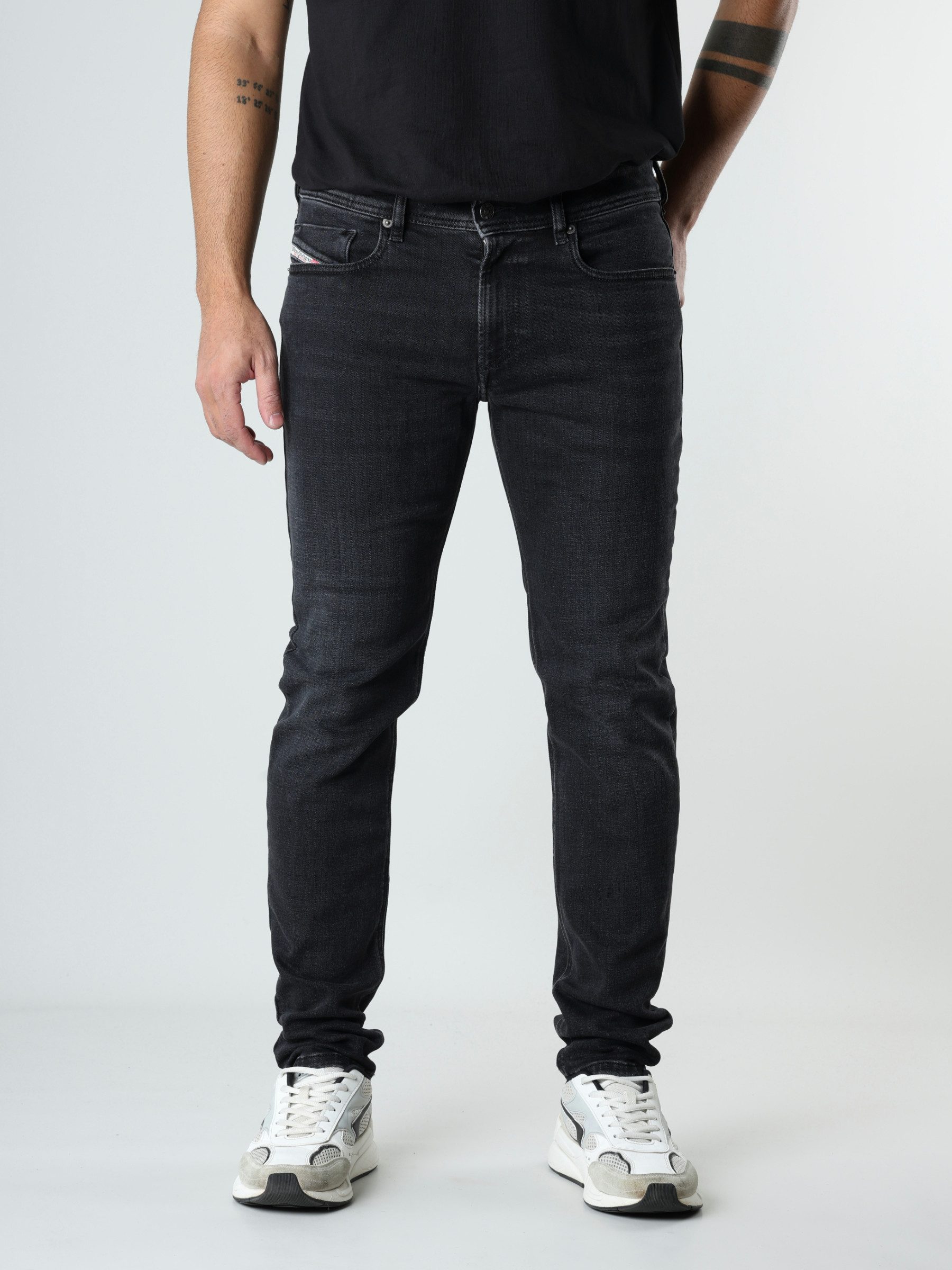 Diesel Skinny-fit-Jeans Low Waist Jeans - 1979 SLEENKER R niedrige Leibhöhe, hoher Stretch