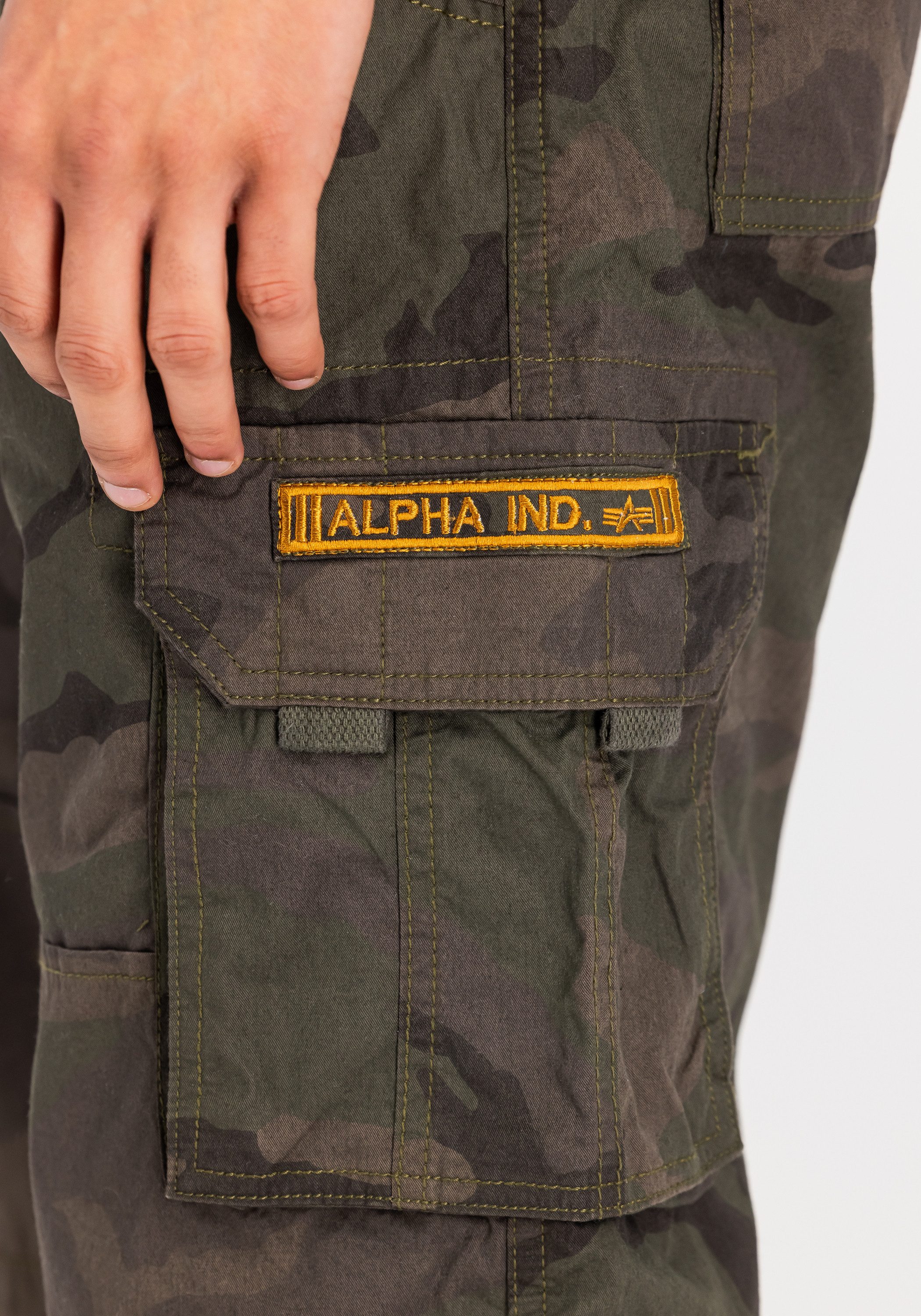 Alpha Industries Shorts Jet Short Camo