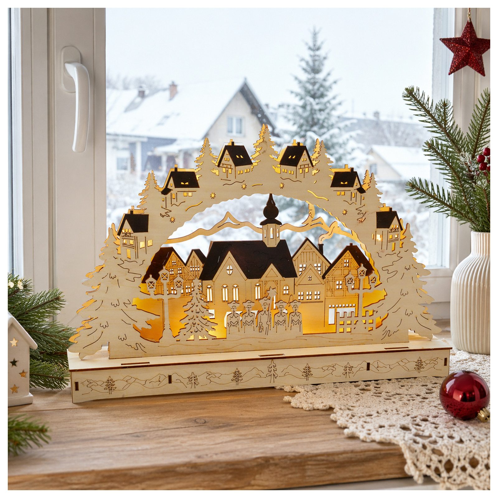 HTI-Living Schwibbogen LED Lichterbogen Sternsinger im Winterdorf (1-tlg), Schwibbogen aus Holz, batteriebetrieben