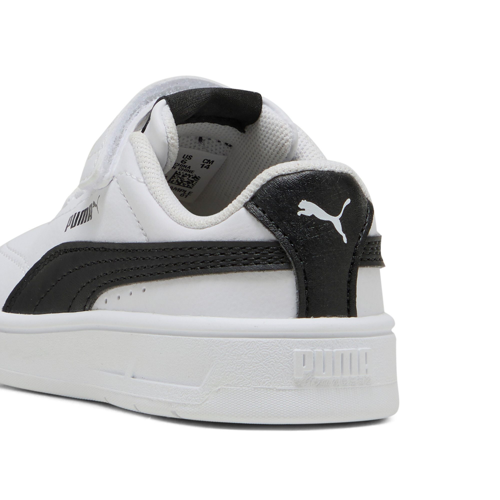 PUMA COURT CLASSIC CLEAN AC INF Sneaker mit Gummi-Laufsohle, mit SOFTFOAM+ Dämpfungstechnologie