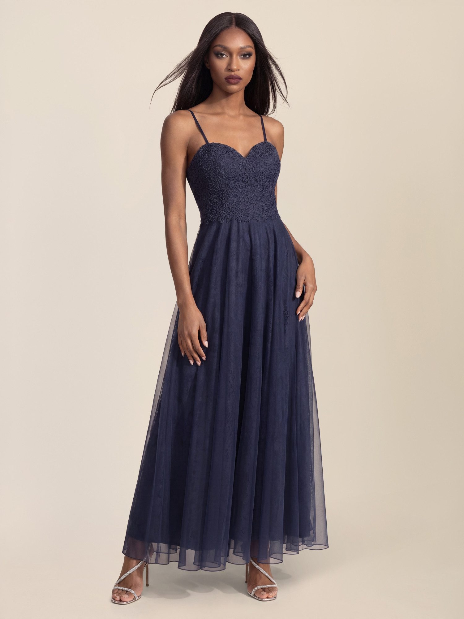 Apart Abendkleid mit Spitzenmieder