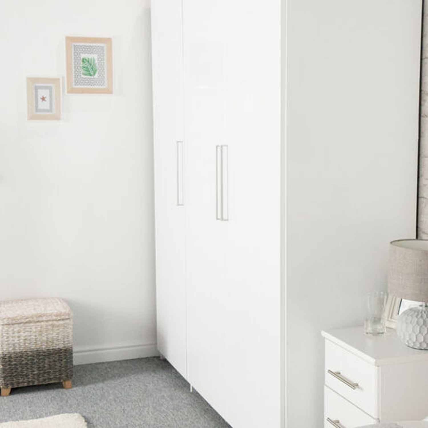 d-c-fix Möbelfolie Uni Lack weiß - selbstklebende Dekofolie Klebefolie für Möbel Küche, Designfolie - pflegeleicht, zuschneidbar und rückstandslos entfernbar – Bild 2 von 5
