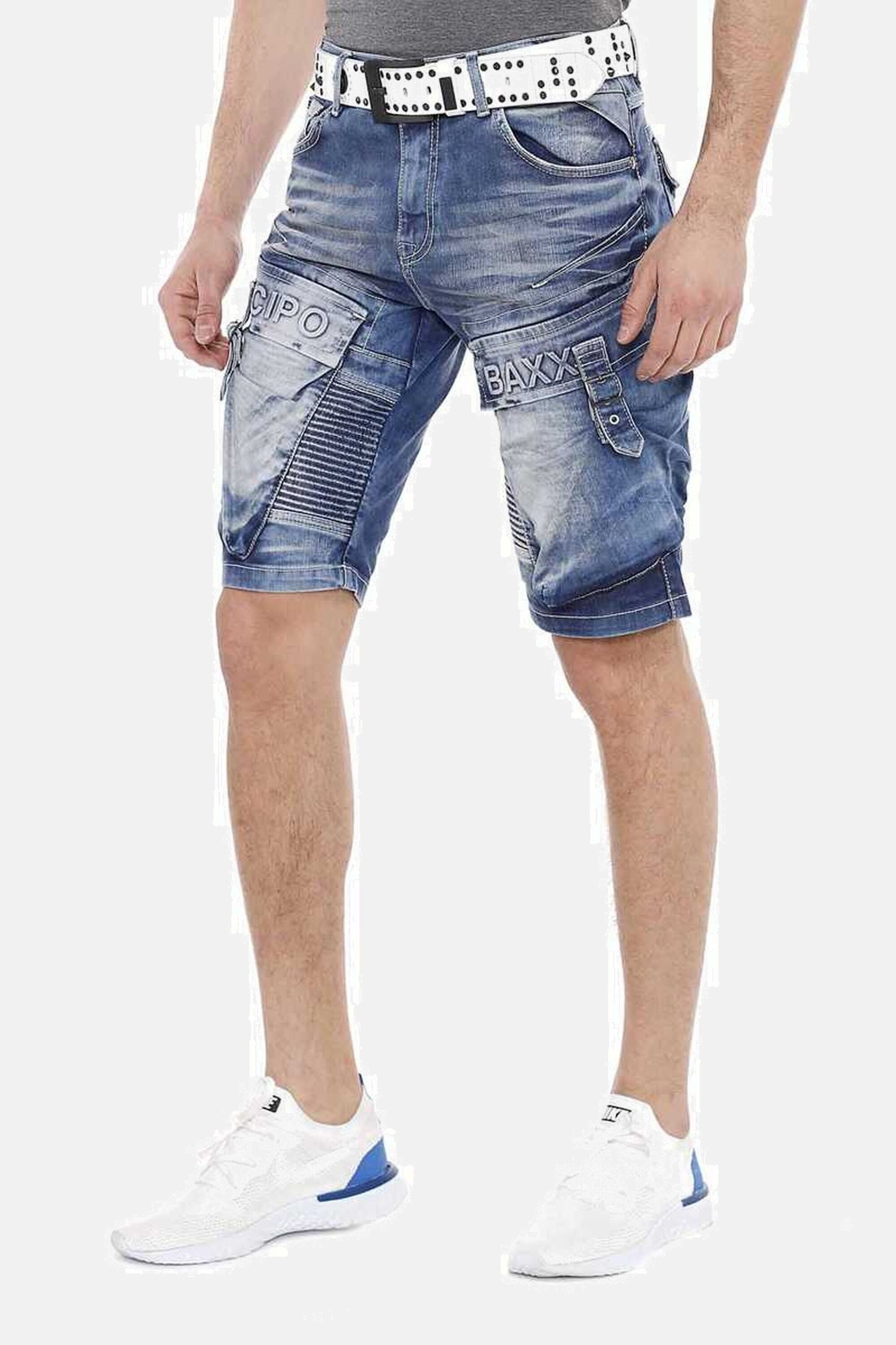 Cipo & Baxx Shorts Shorts mit lässigem Rippenmuster, CK-189