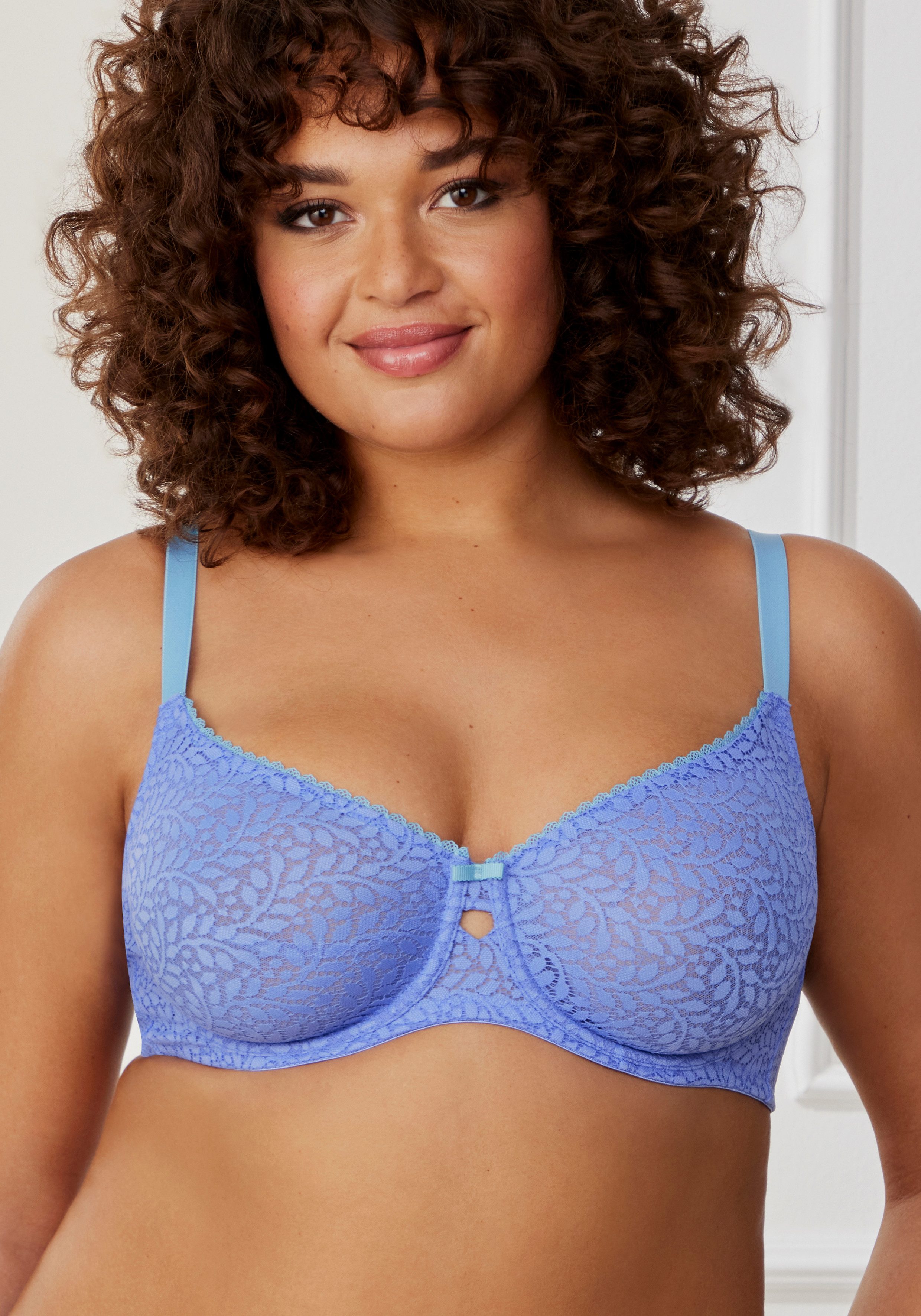 Nuance by Lascana Minimizer-BH mit Bügel aus leicht transparenter Spitze – ideal für große Größen – Bild 3 von 5