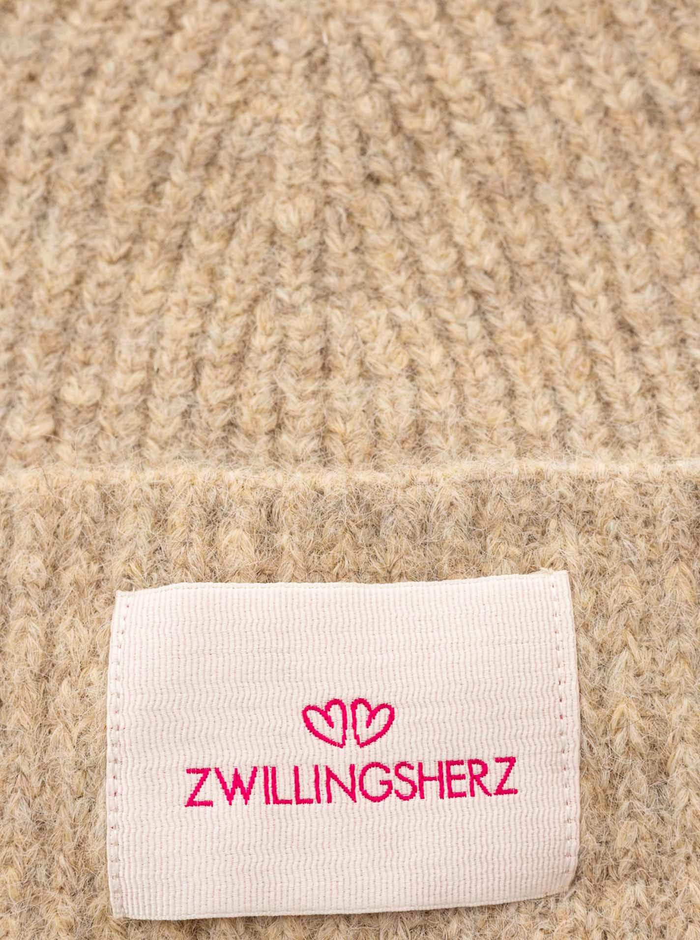 Zwillingsherz Strickmütze "Zwillingsherz Patch" gerippt, mit Wolle und Umschlag, mit Patch