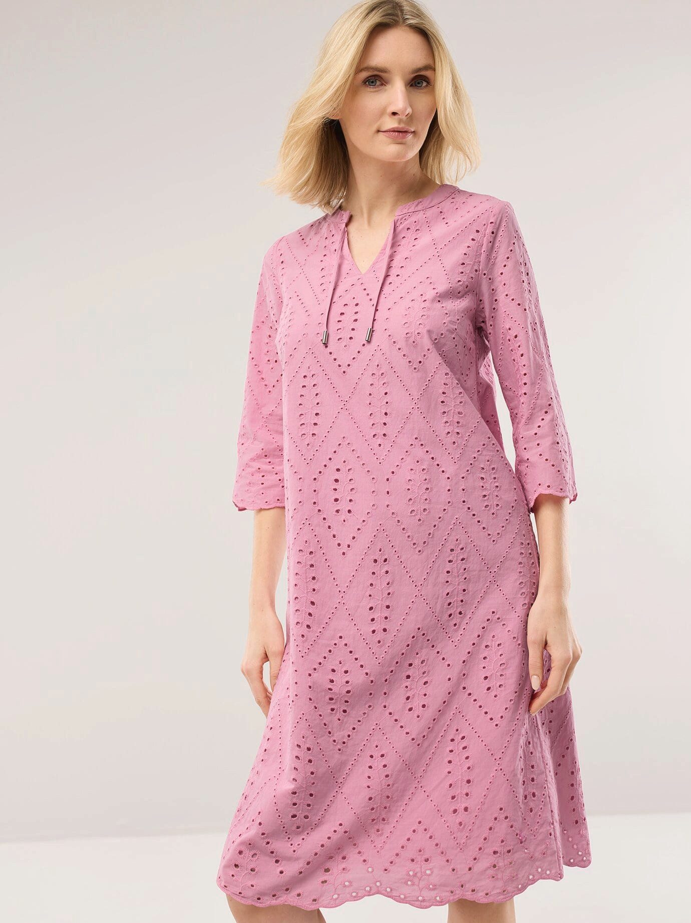 Walbusch Sommerkleid Damen Kleid Lochstickerei V-Ausschnitt, atmungsaktiv