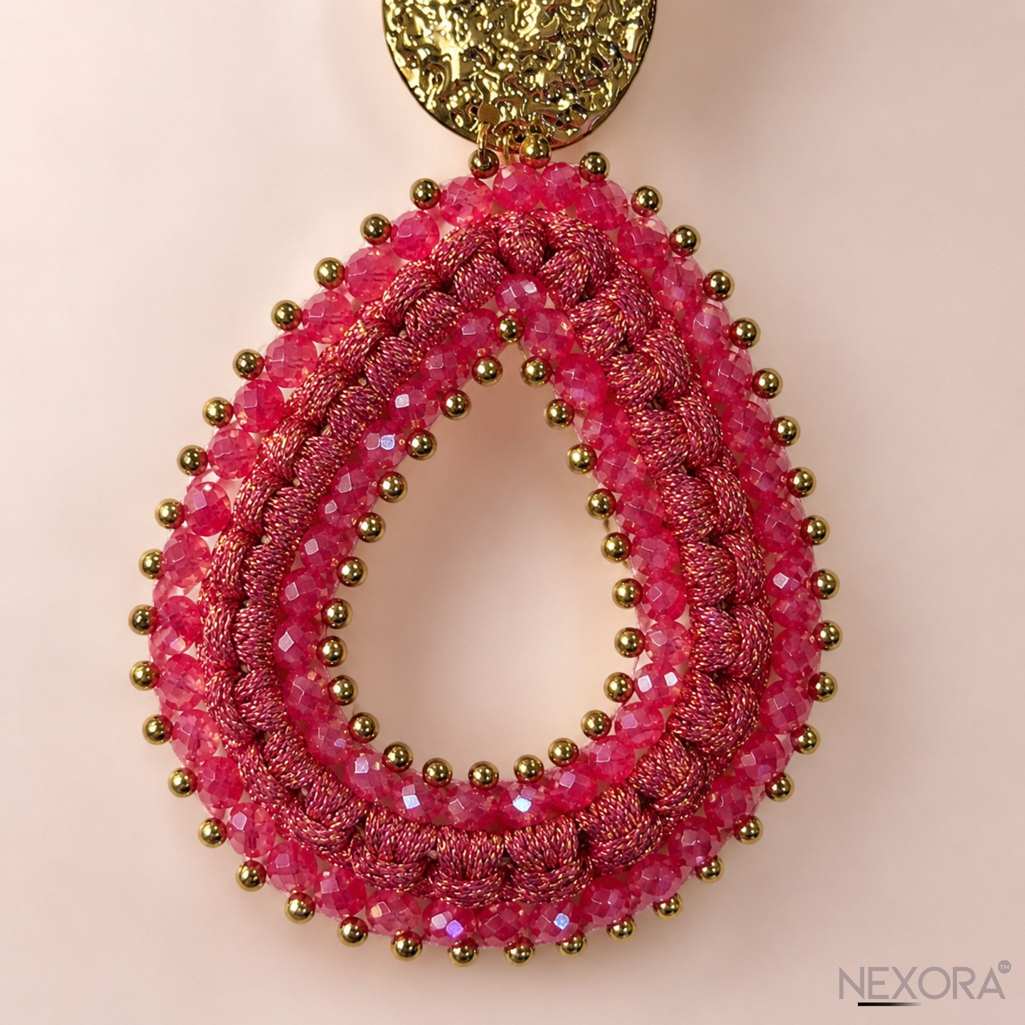 NEXORA Perlenohrringe Statement Ohrringe Damen Tropfen Ohrhänger Perlen Goldfarben (Ohrring-Set, 1 Paar Ohrringe), Statement-Tropfenform mit Flechtdetails und Schmuckbesatz