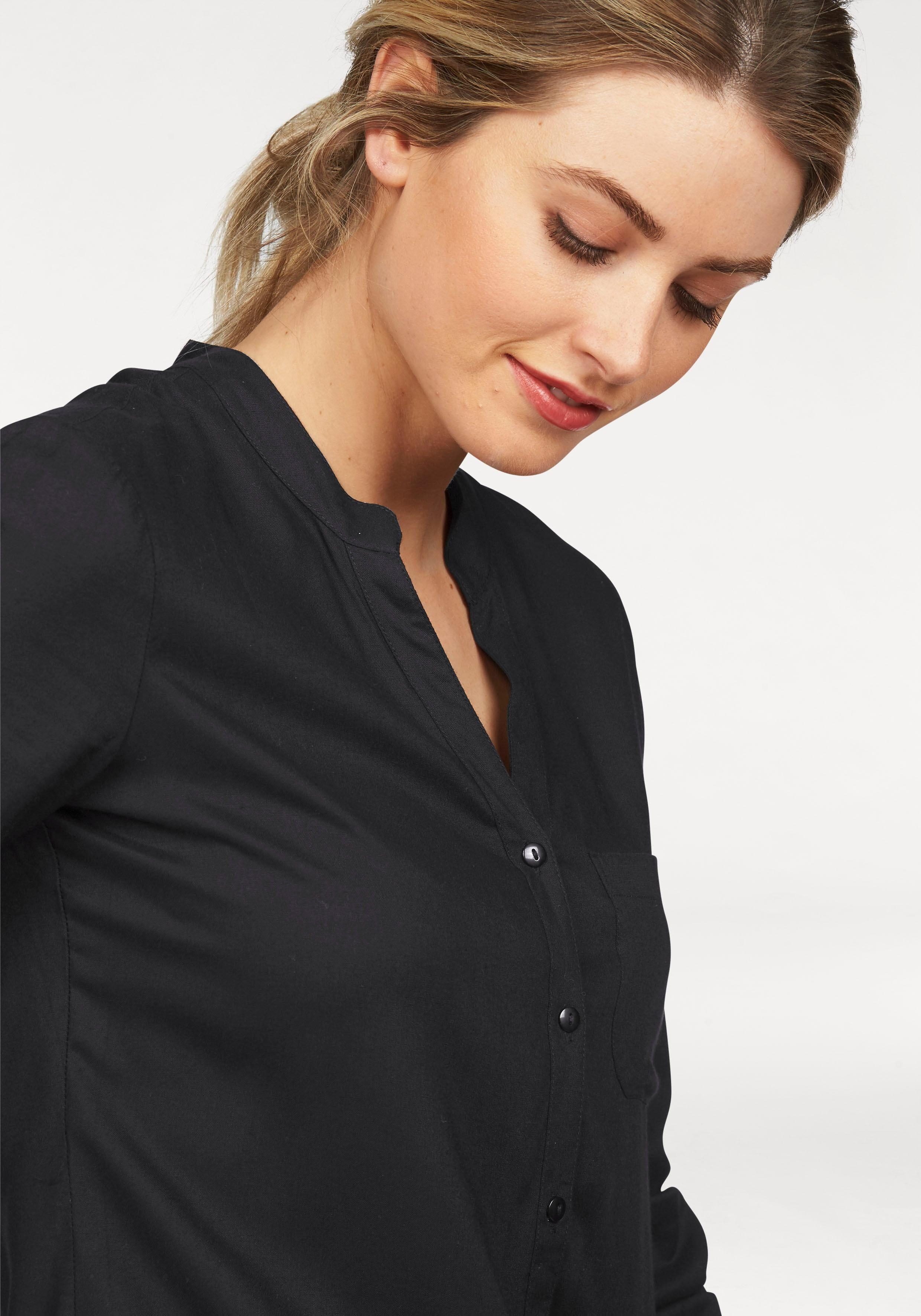 AJC Hemdbluse oder unterschiedlichen nachhaltigem Material) aus Druckvarianten in mit Uni schwarz (Bluse