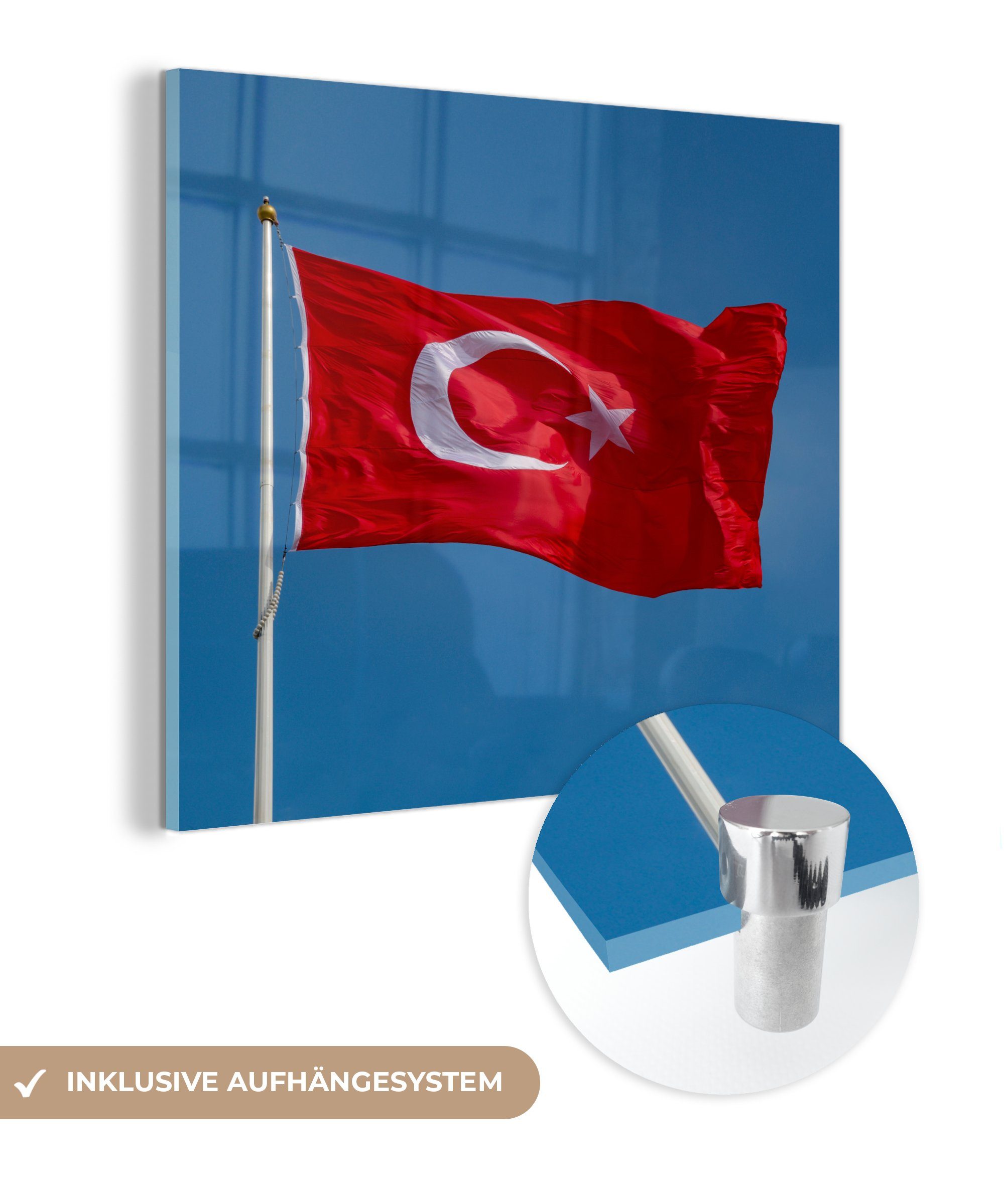 MuchoWow Acrylglasbild Eine türkische Flagge am blauen Himmel, (1 St), Glasbilder - Bilder auf Glas Wandbild - Foto auf Glas - Wanddekoration
