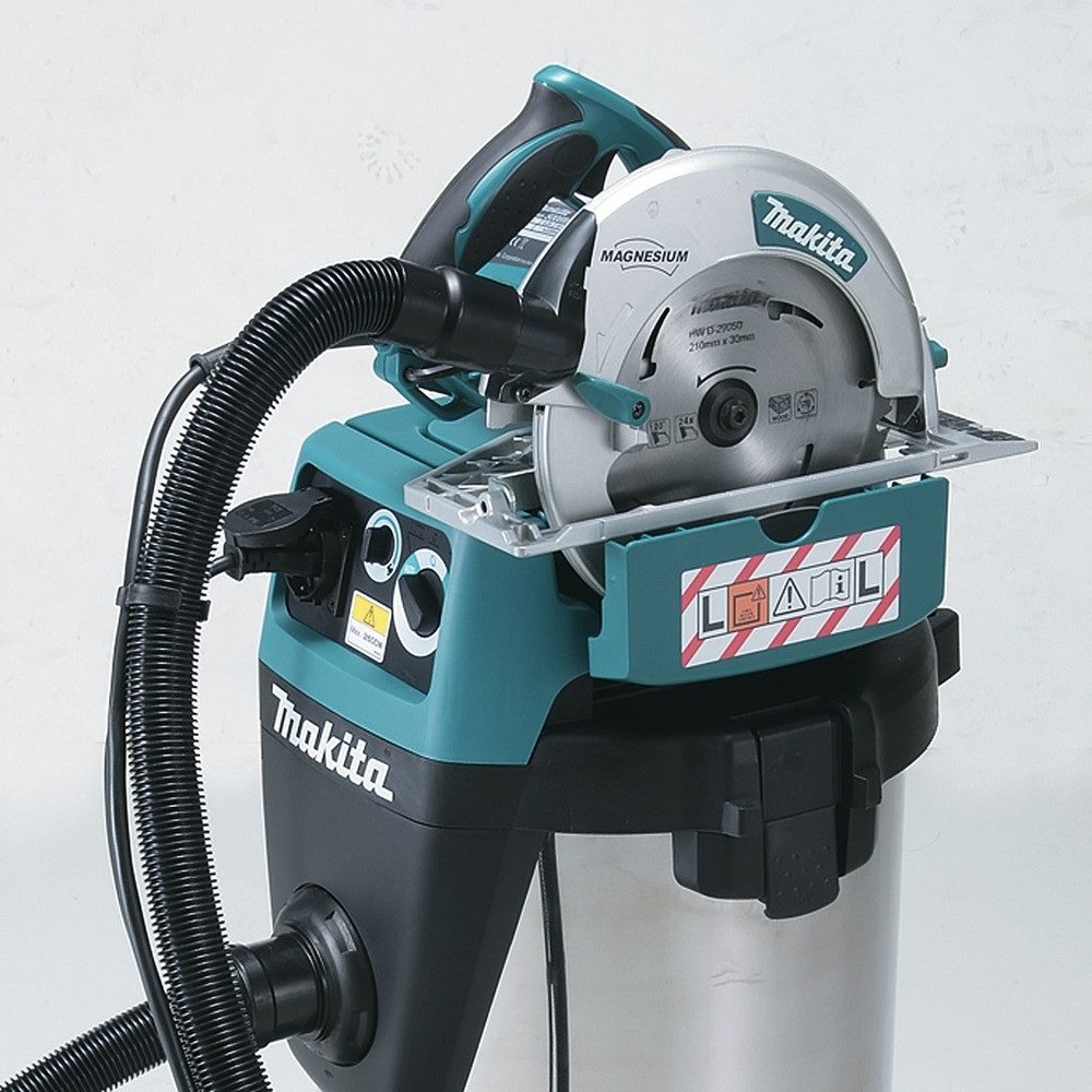 Makita Nass-Trocken-Sauger, Staubsauger 1.050 W, VC3210LX1, 32 l - im Karton